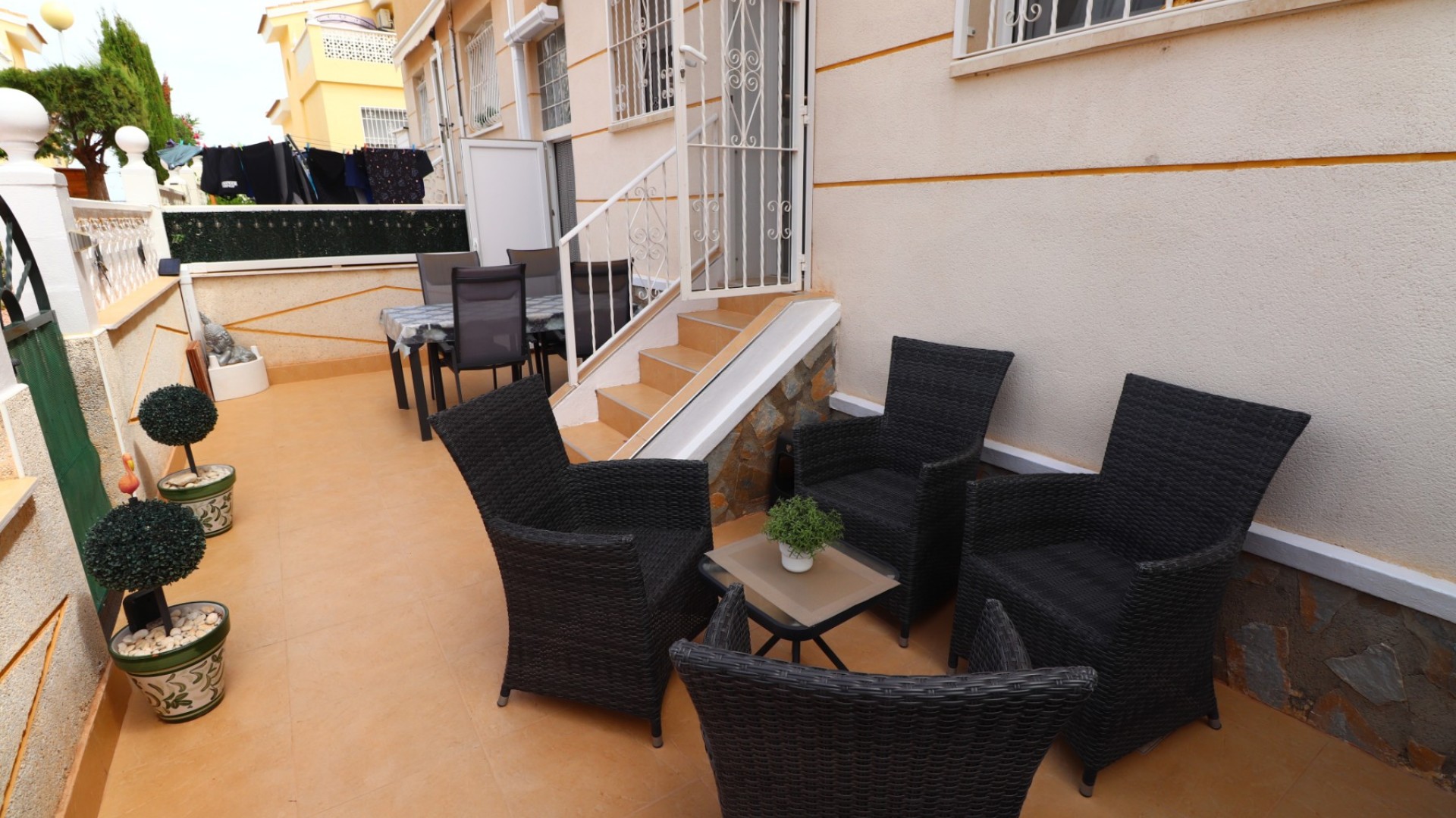 Sale - Town house -
Benijofar - Monte Azul