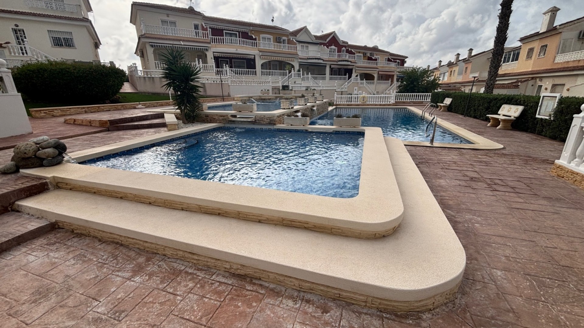 Sale - Town house -
Benijofar - Monte Azul