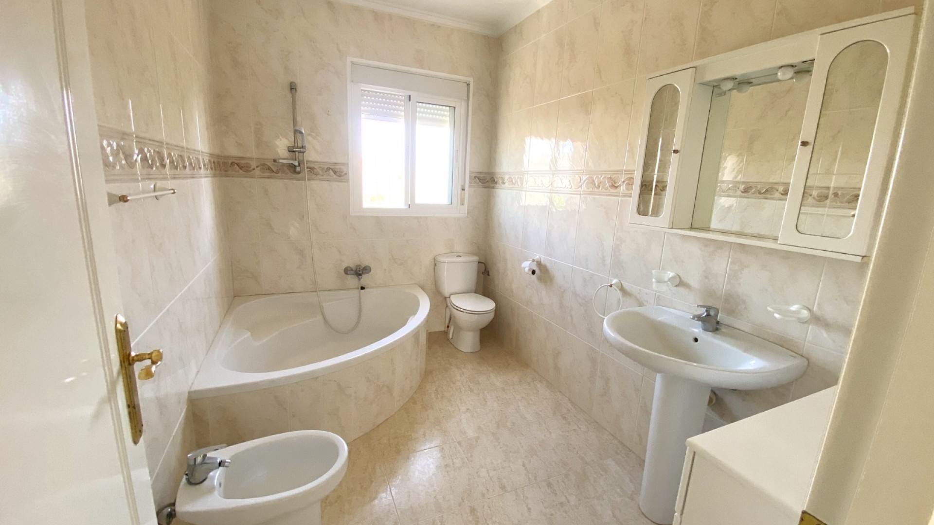 Sale - Town house -
Benijofar - Monte Azul