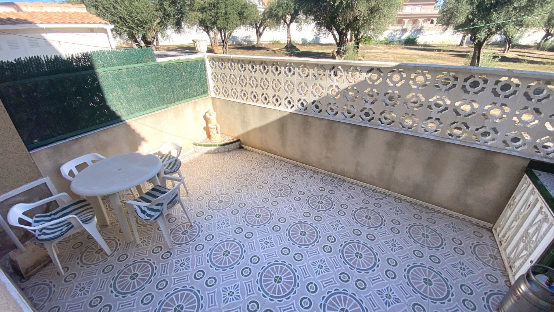 Sale - Town house -
Benijofar - Monte Azul