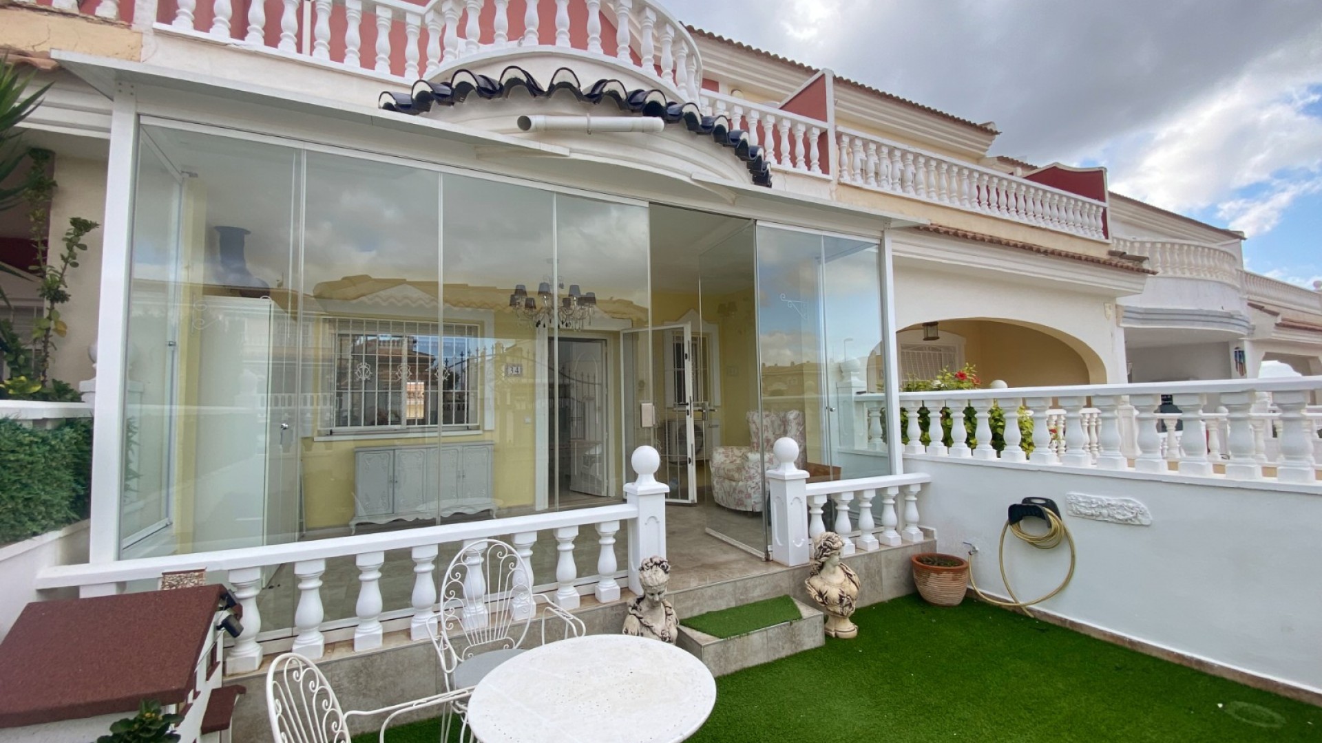 Sale - Town house -
Benijofar - Monte Azul