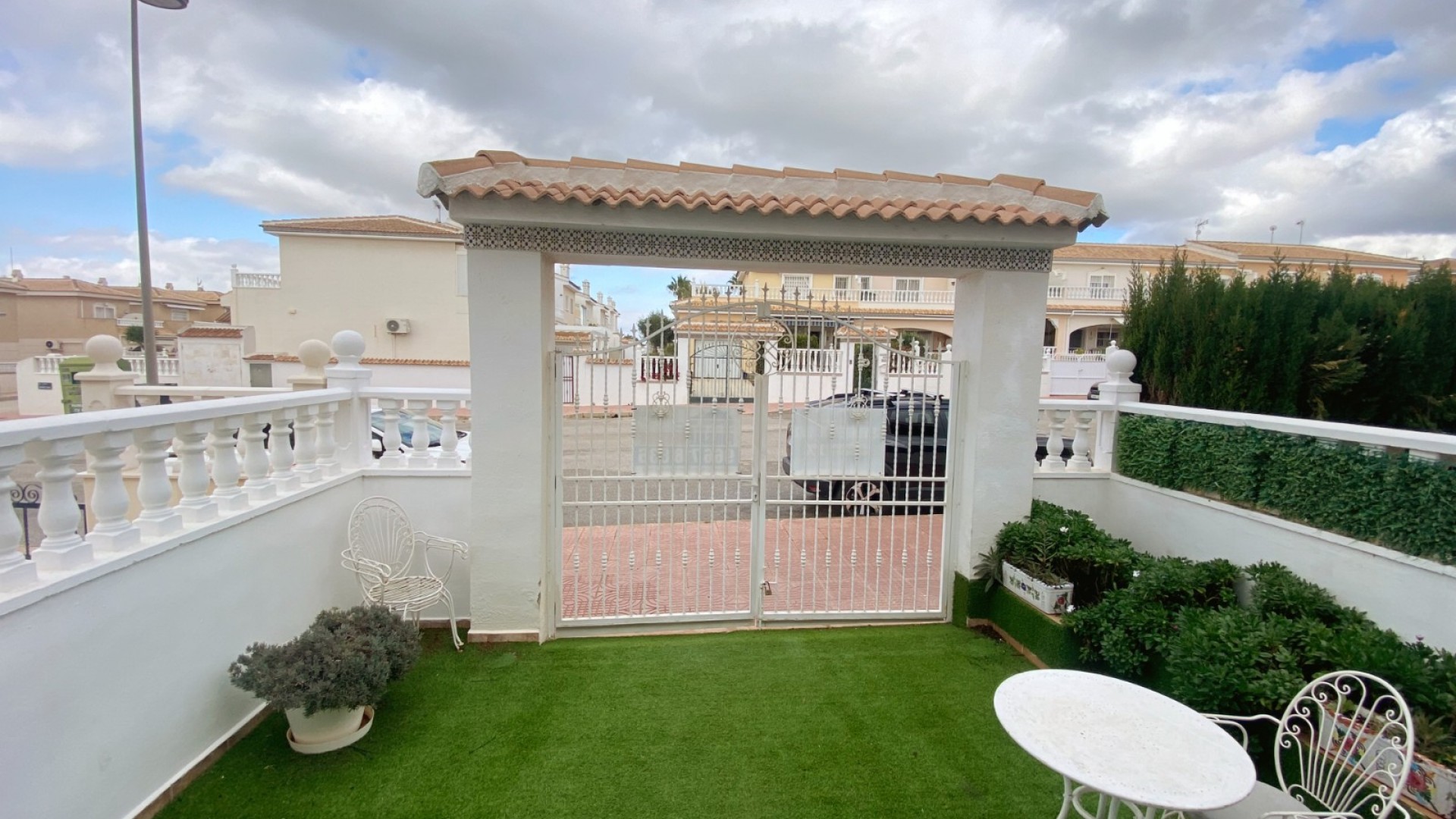 Sale - Town house -
Benijofar - Monte Azul