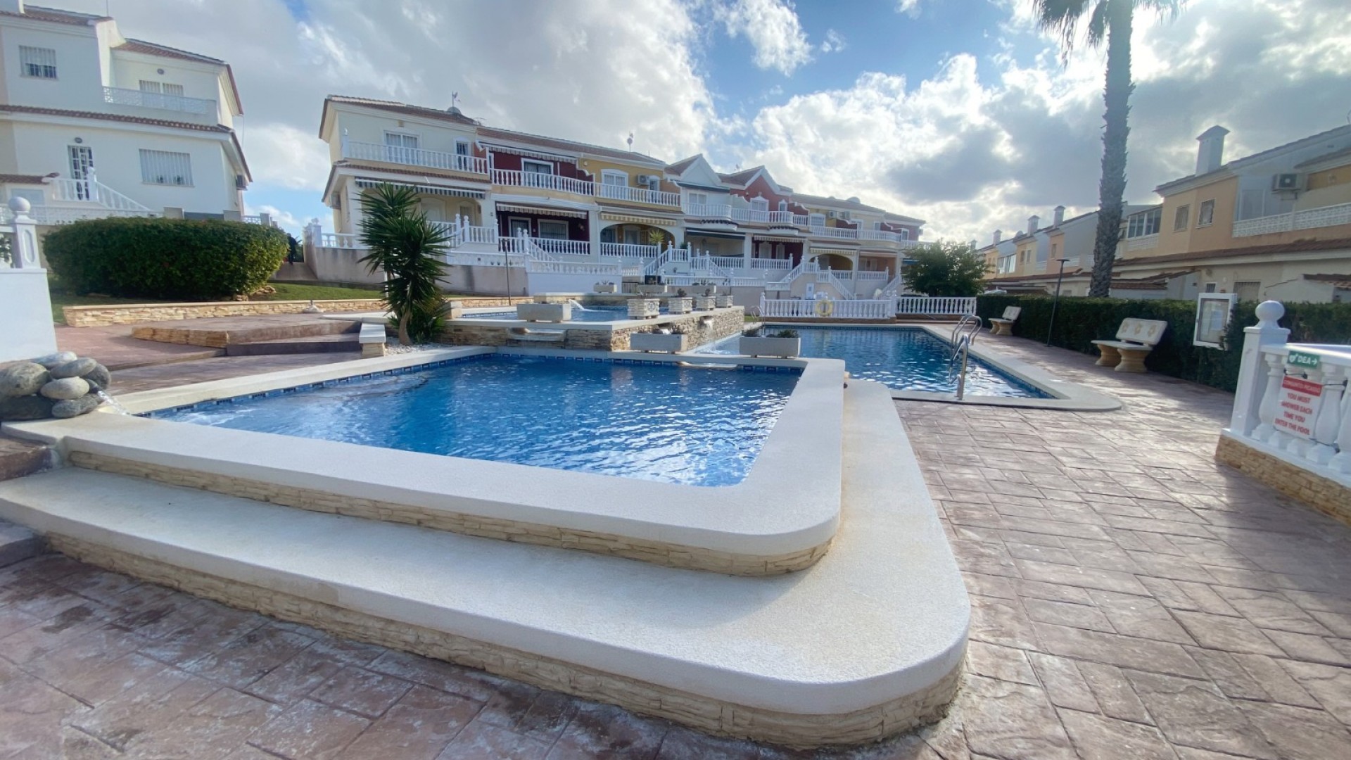 Sale - Town house -
Benijofar - Monte Azul