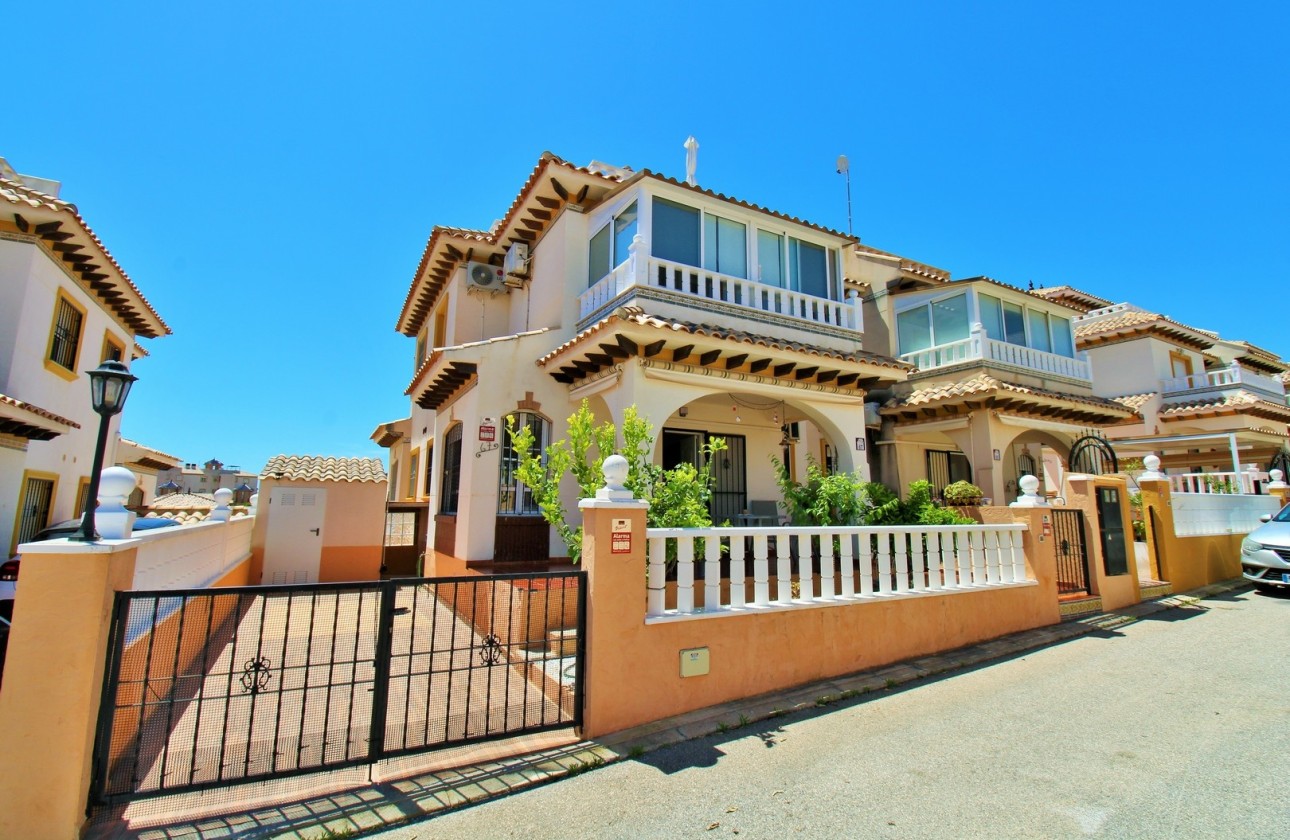 Sale - Town house -
Cabo Roig