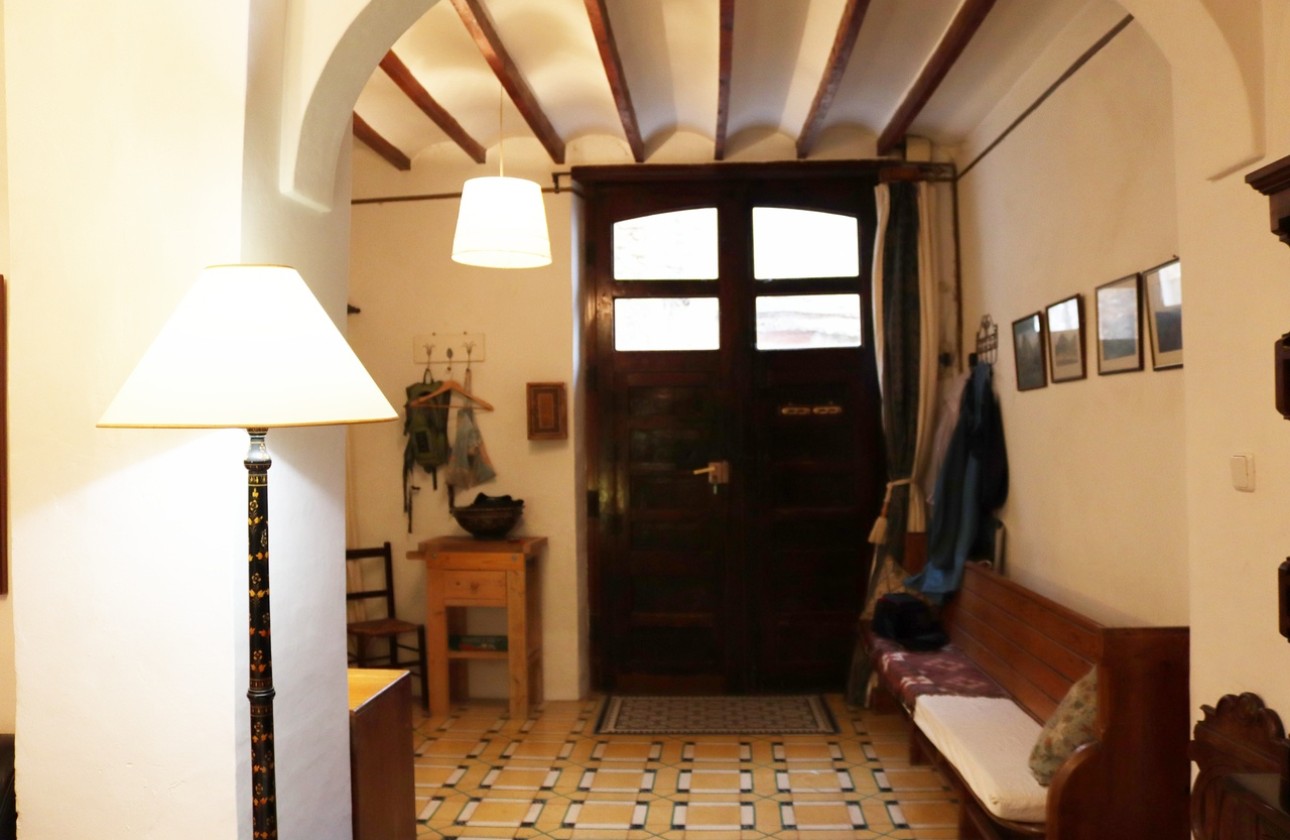 Sale - Town house -
Castell de Castells - Inland