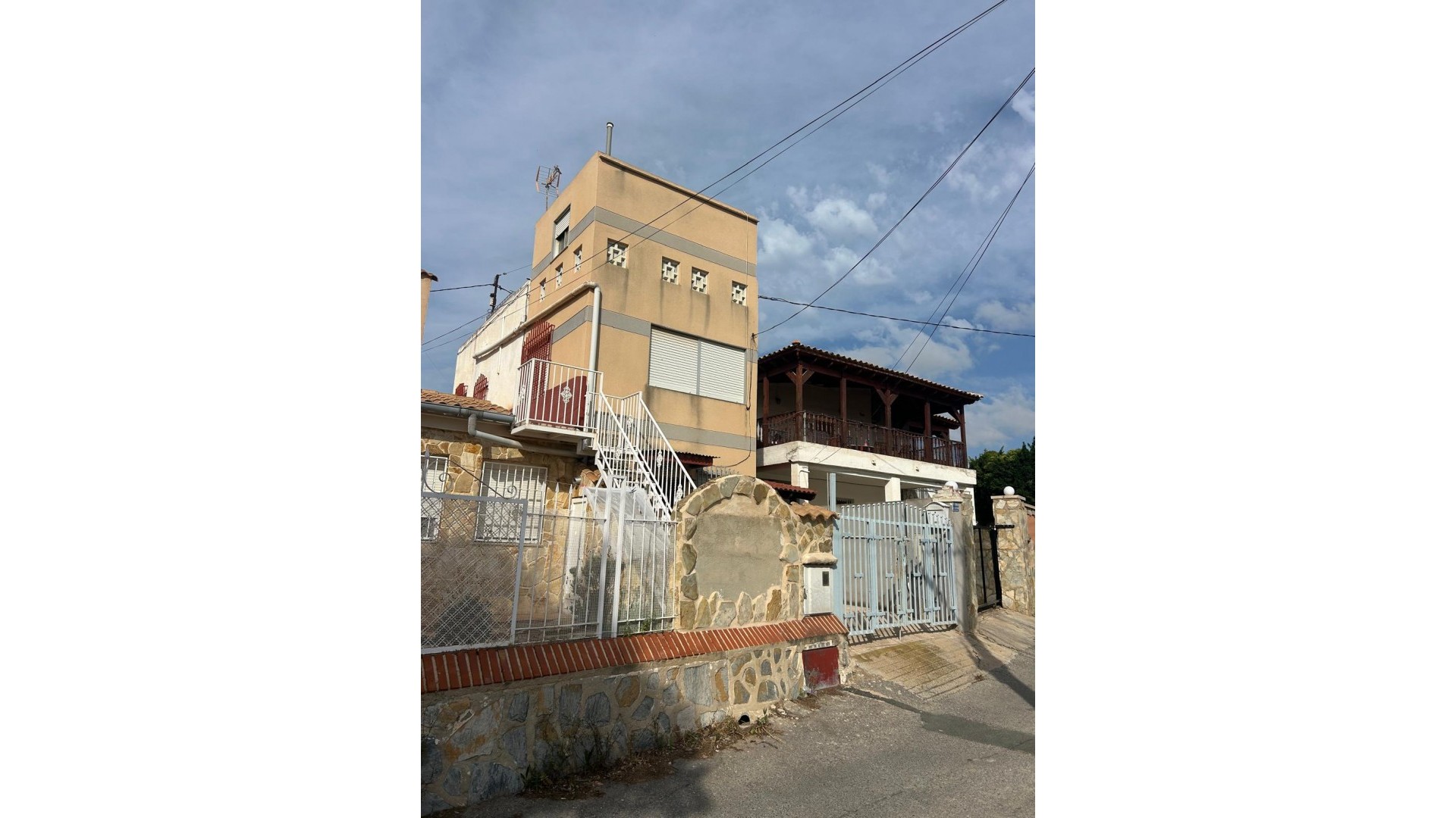 Sale - Town house -
Crevillente