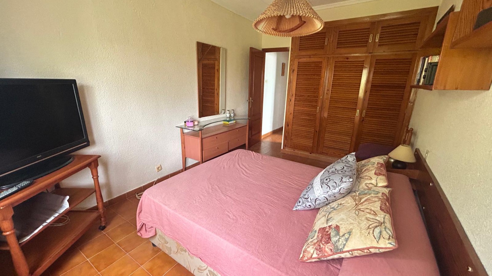 Sale - Town house -
Crevillente