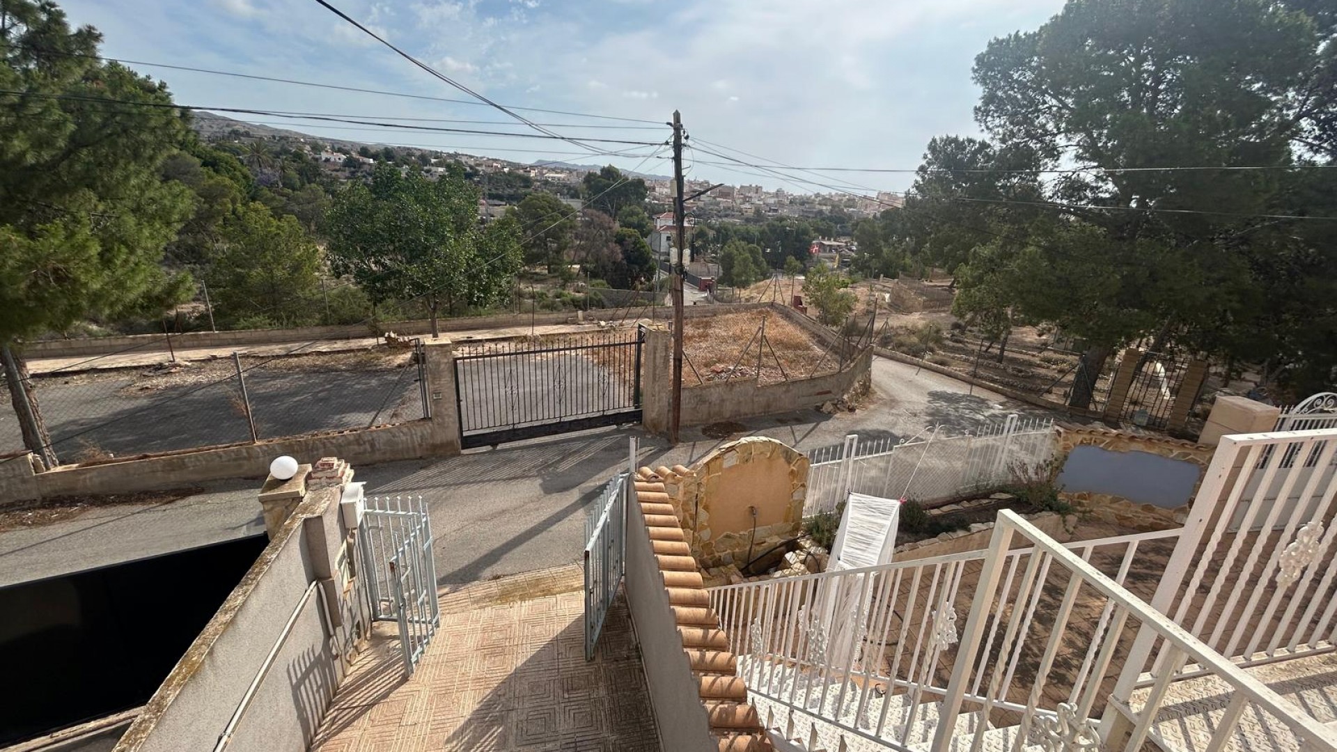 Sale - Town house -
Crevillente