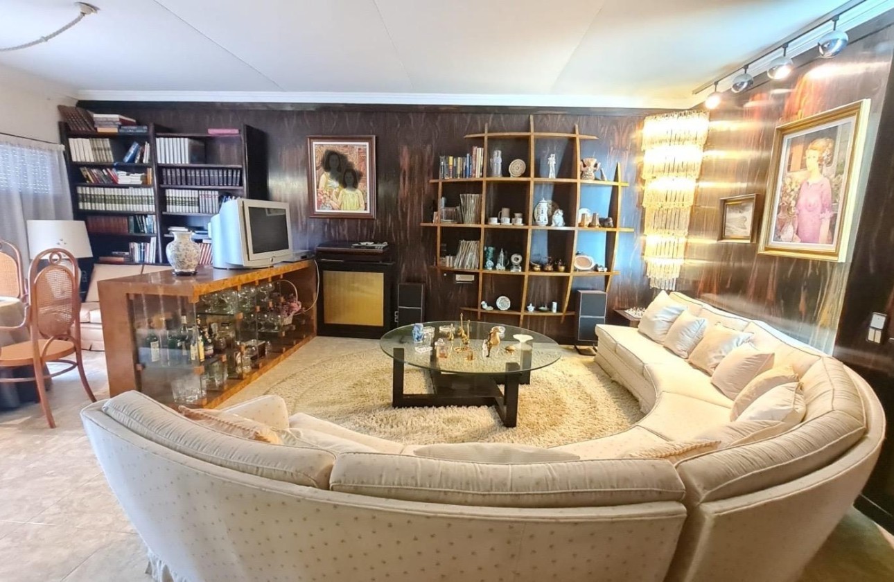 Sale - Town house -
Elda - Inland