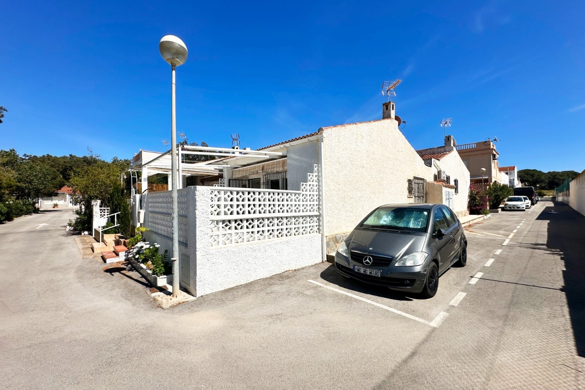 Sale - Town house -
Guardamar del Segura - Costa Blanca