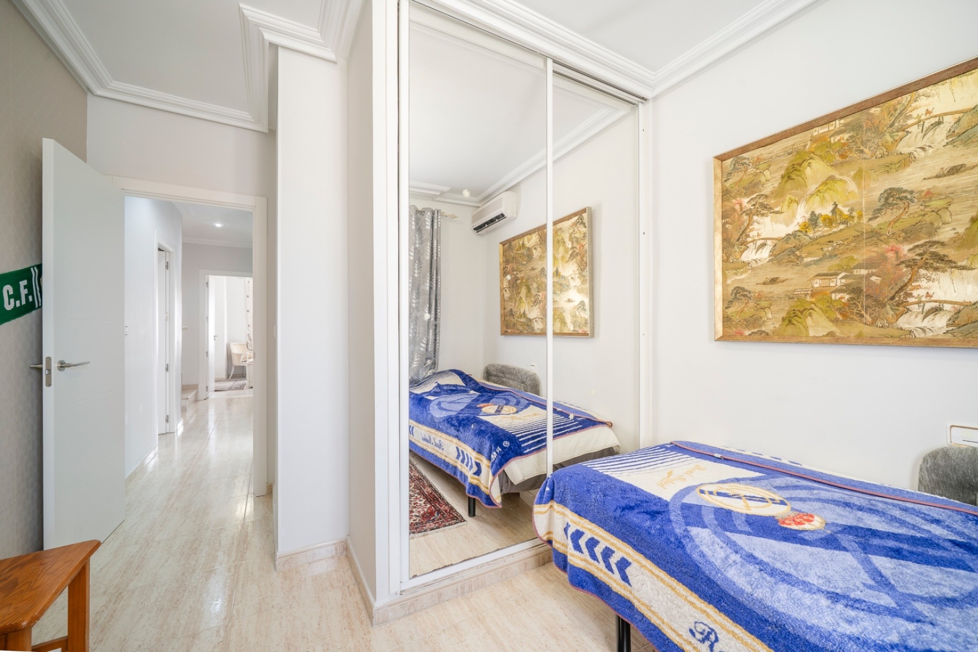 Sale - Town house -
Guardamar del Segura - El moncayo