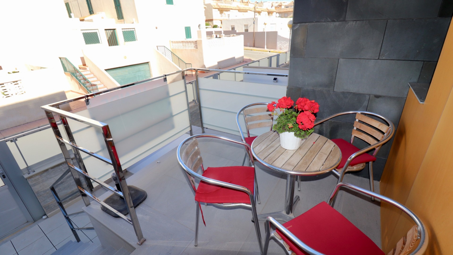 Sale - Town house -
Guardamar del Segura - Guardamar Playa