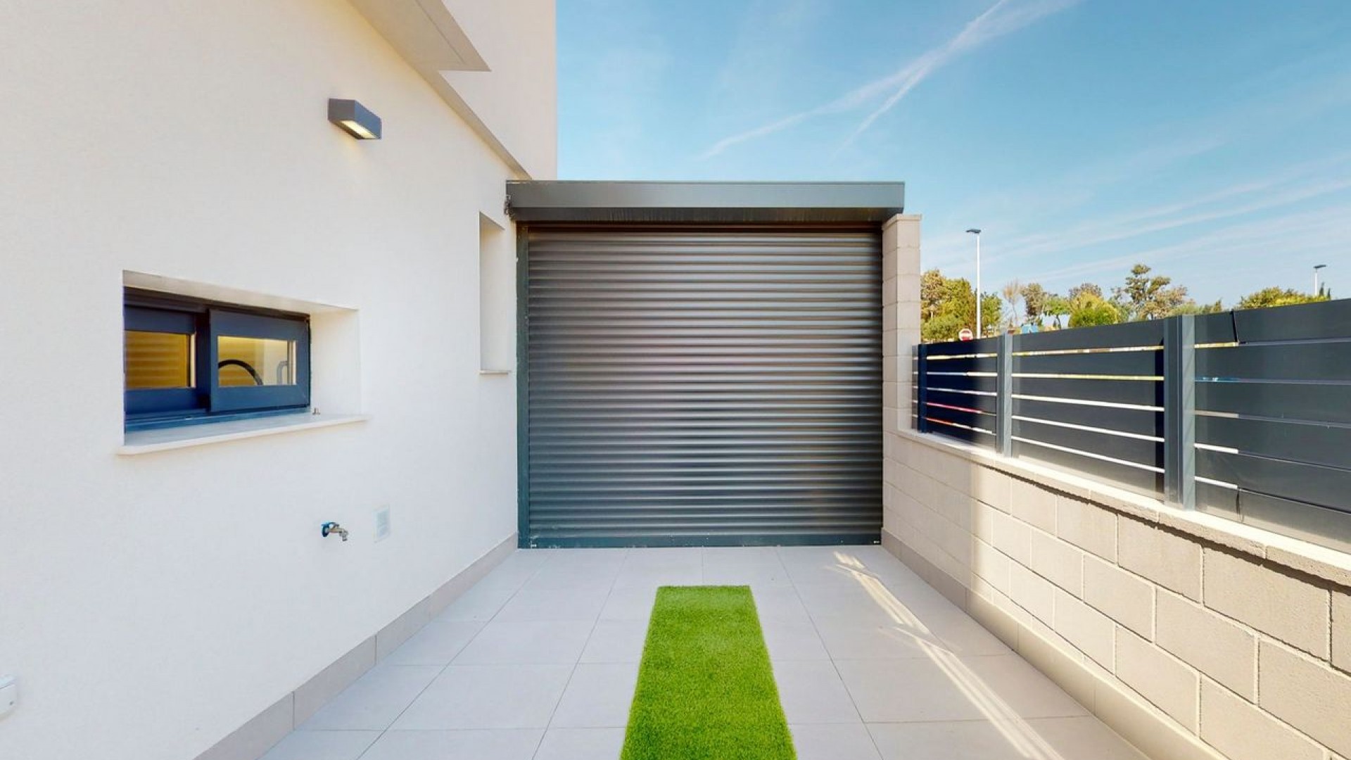 Sale - Town house -
Guardamar del Segura - Guardamar