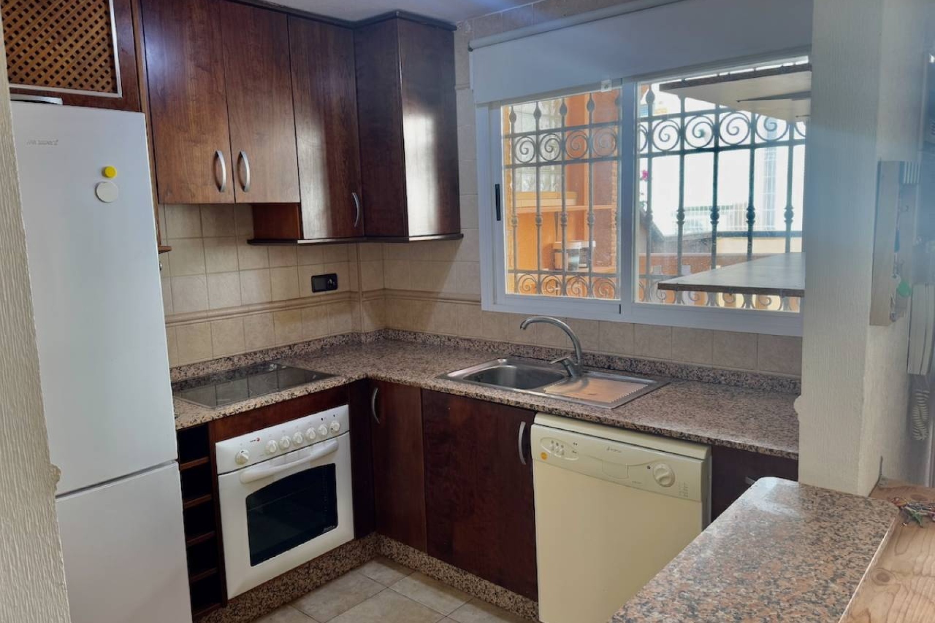 Sale - Town house -
Guardamar del Segura