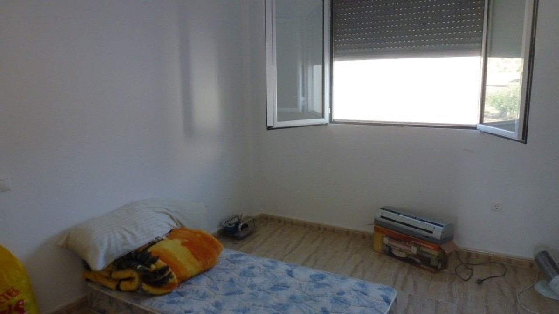 Sale - Town house -
Hondón de las Nieves - La Canalosa