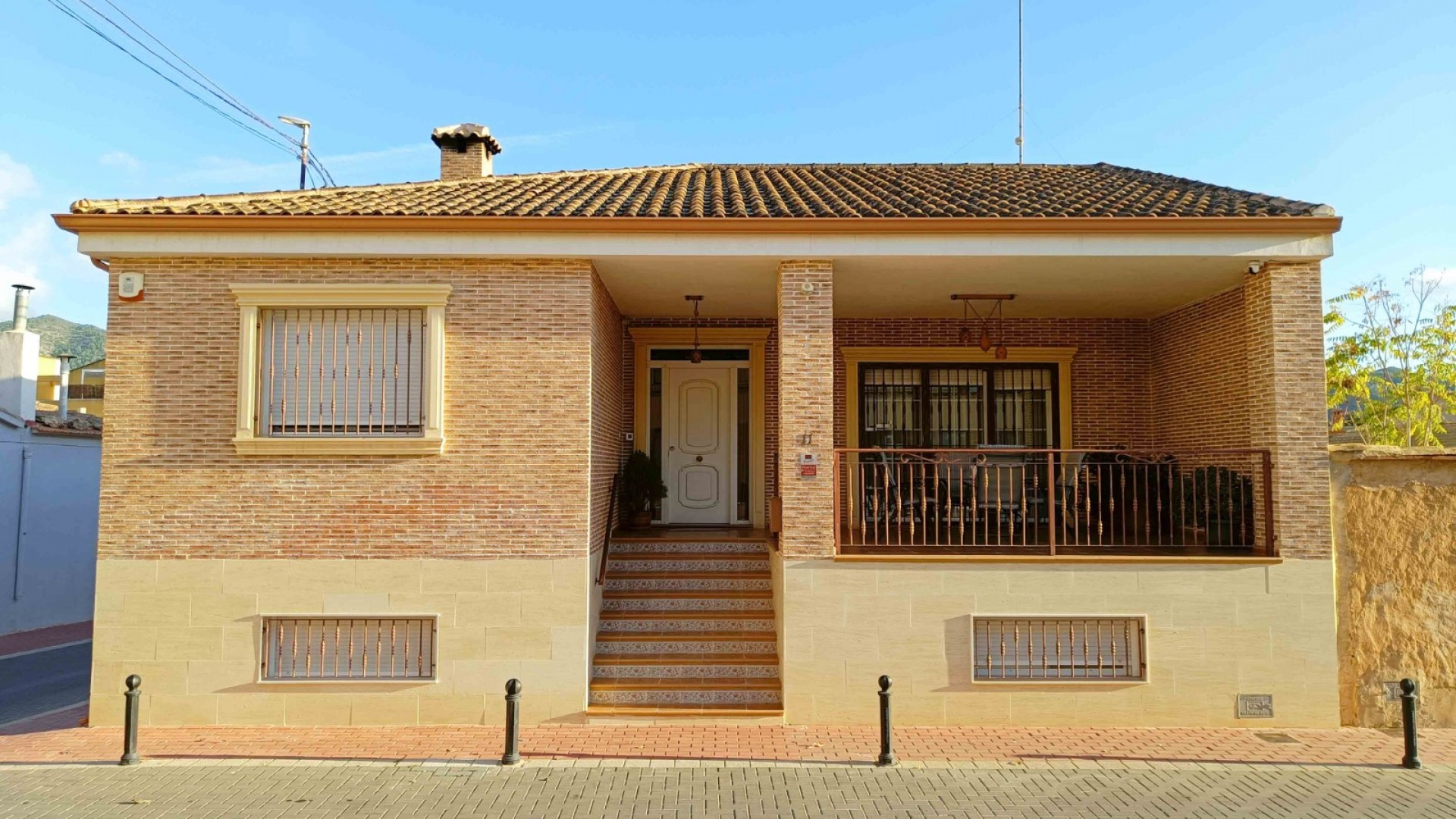 Sale - Town house -
Hondón de los Fráiles