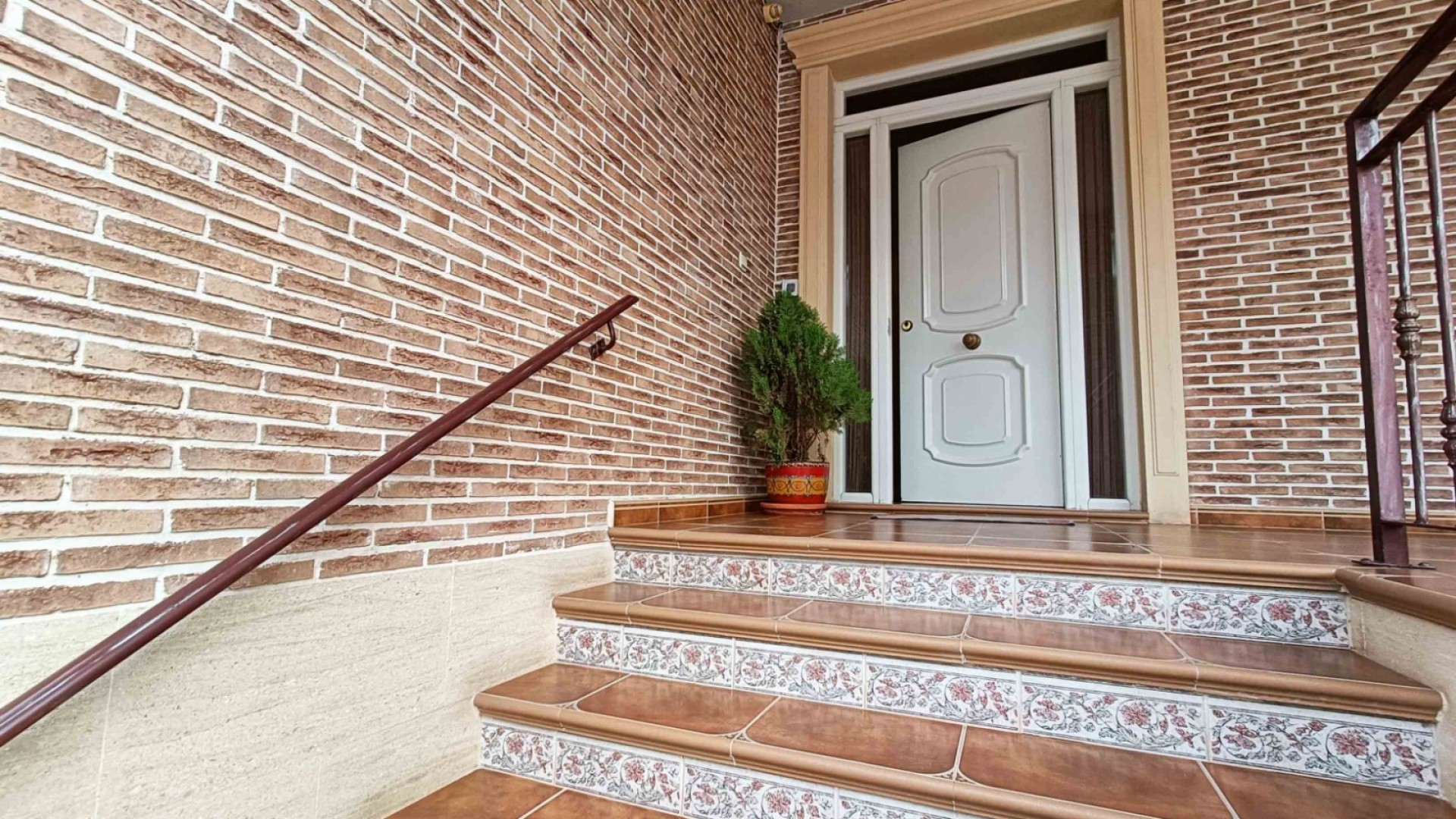 Sale - Town house -
Hondón de los Fráiles