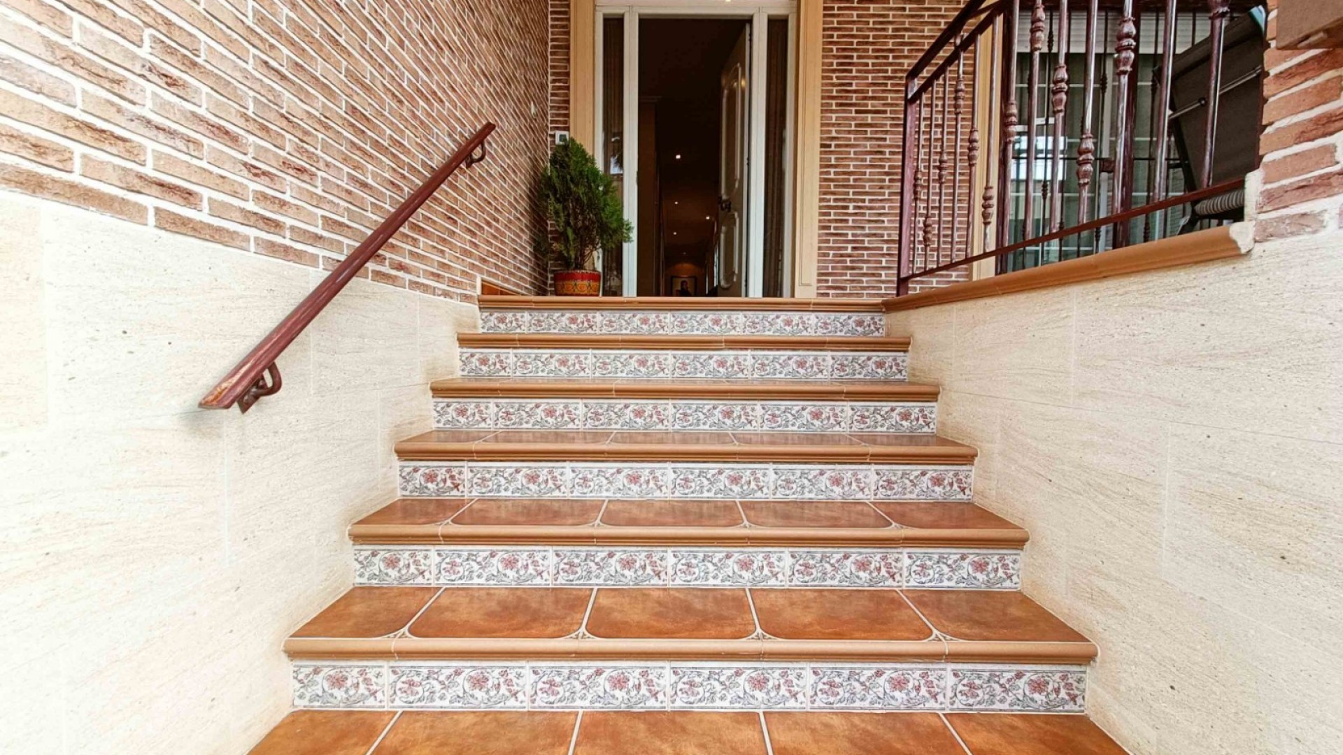 Sale - Town house -
Hondón de los Fráiles