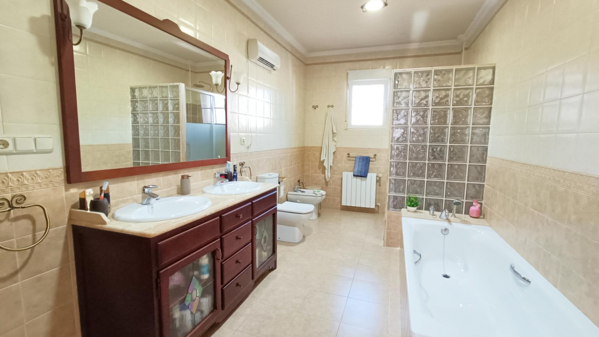 Sale - Town house -
Hondón de los Fráiles