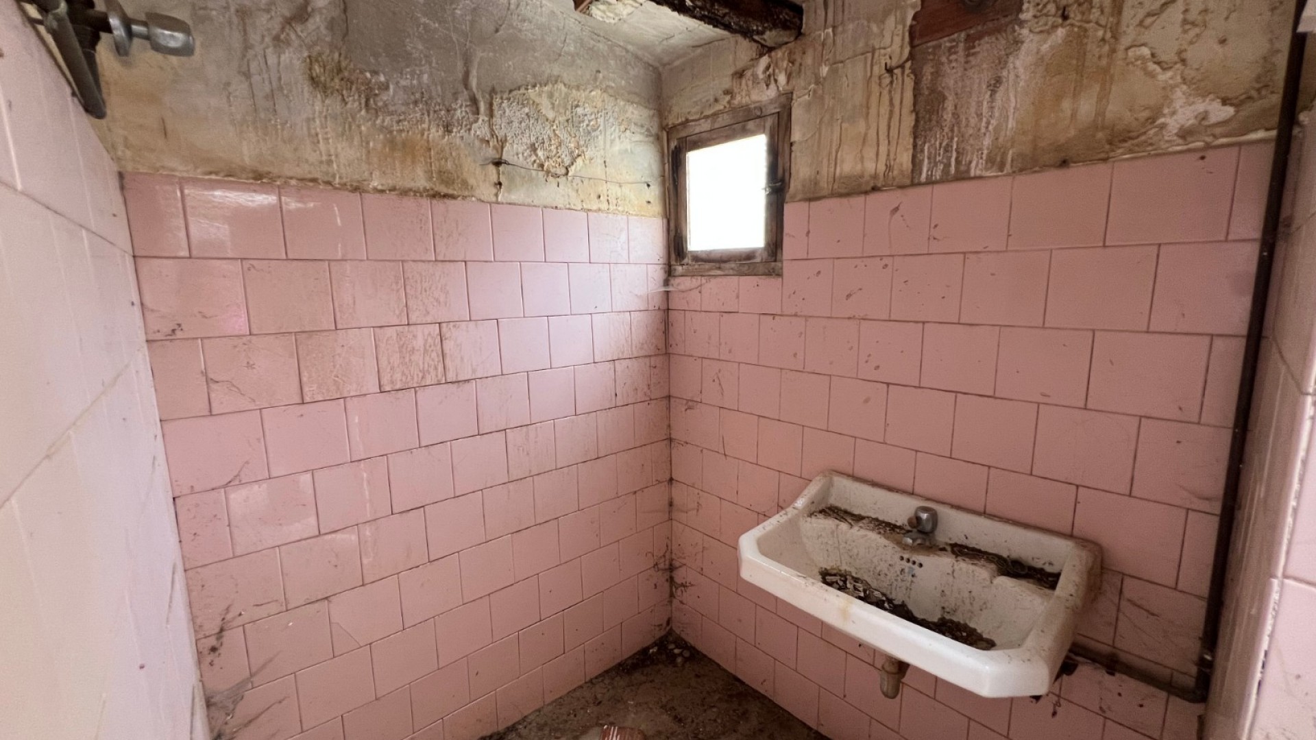 Sale - Town house -
Hondón de los Fráiles