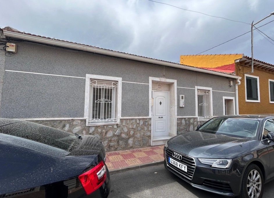 Sale - Town house -
Jacarilla