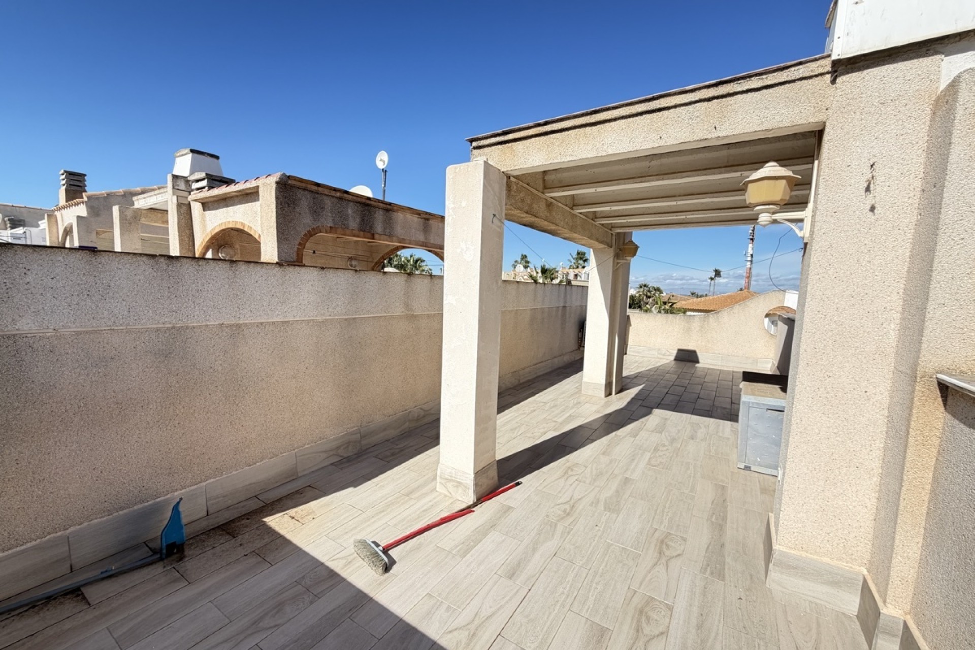 Sale - Town house -
La Florida