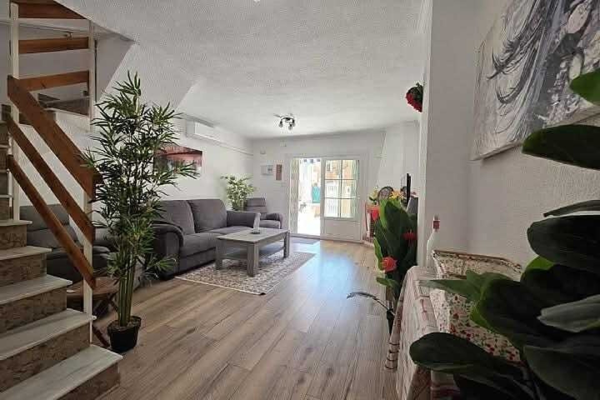 Sale - Town house -
La Rosaleda - Inland