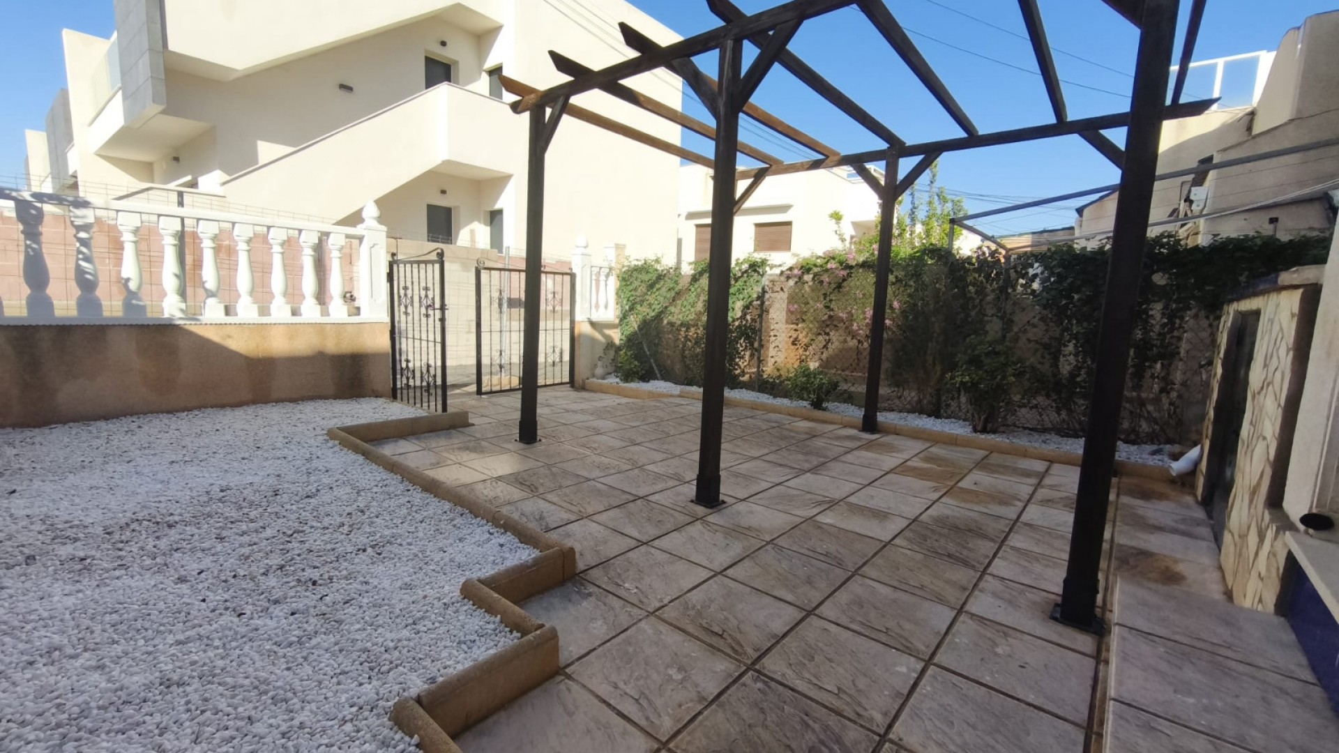 Sale - Town house -
Los Balcones - Los Altos del Edén - Lago Jardin