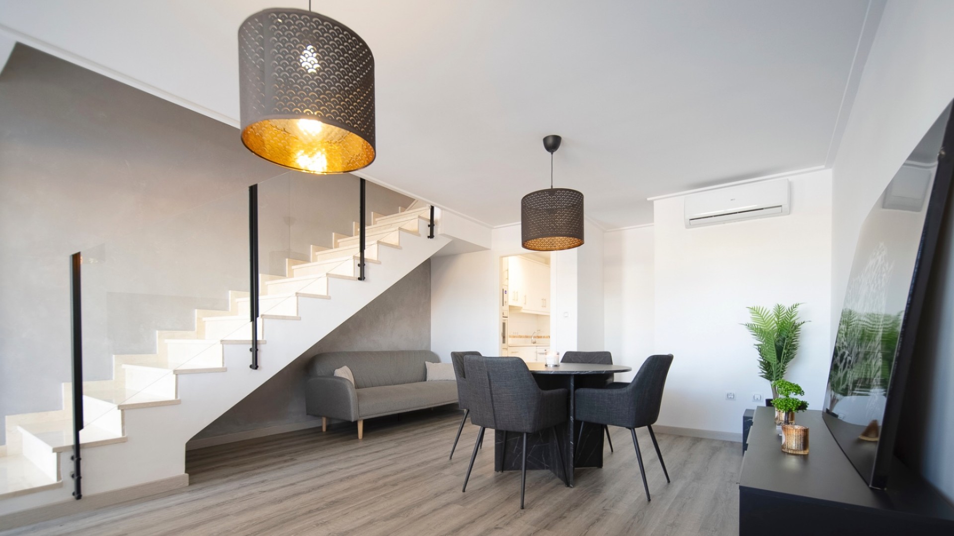 Sale - Town house -
Los Balcones - Los Altos del Edén - Los Balcones