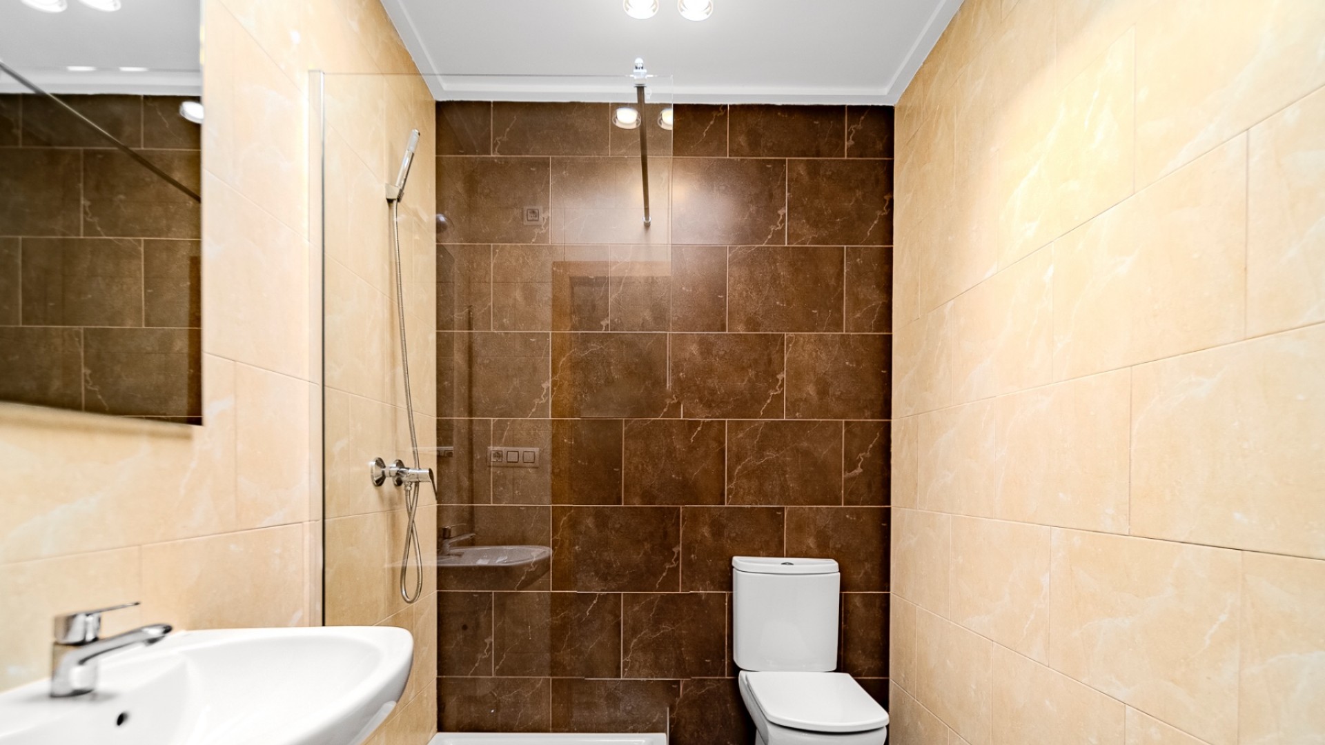 Sale - Town house -
Los Balcones - Los Altos del Edén - Los Balcones