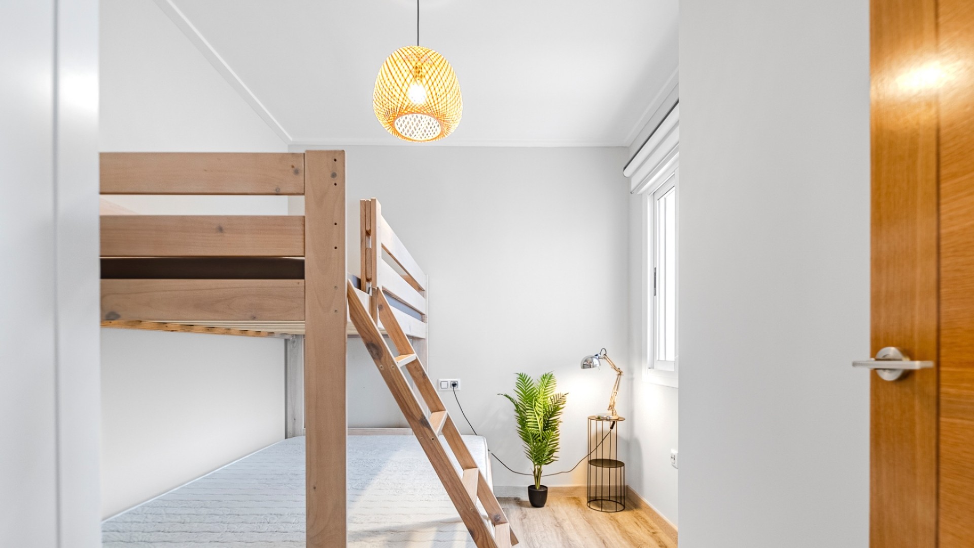 Sale - Town house -
Los Balcones - Los Altos del Edén - Los Balcones