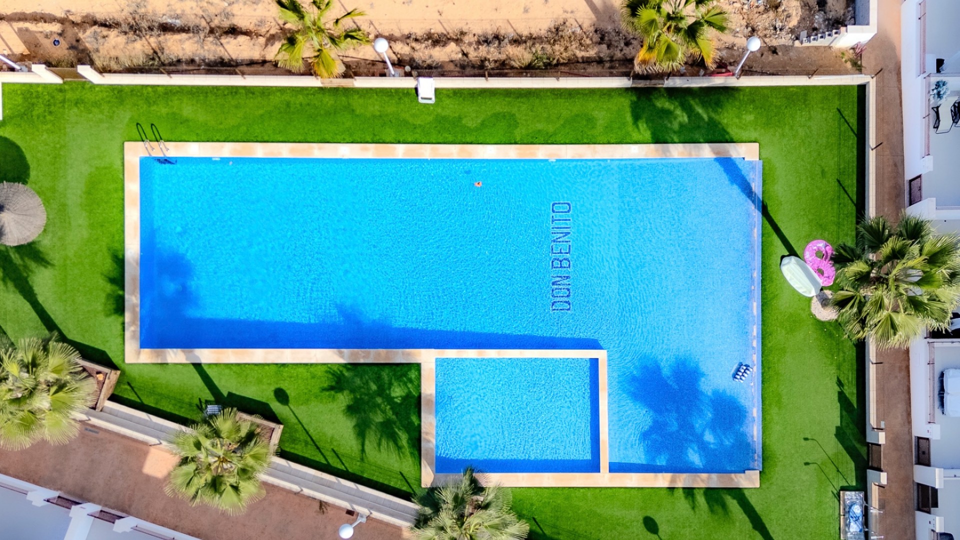 Sale - Town house -
Los Balcones - Los Altos del Edén - Los Balcones