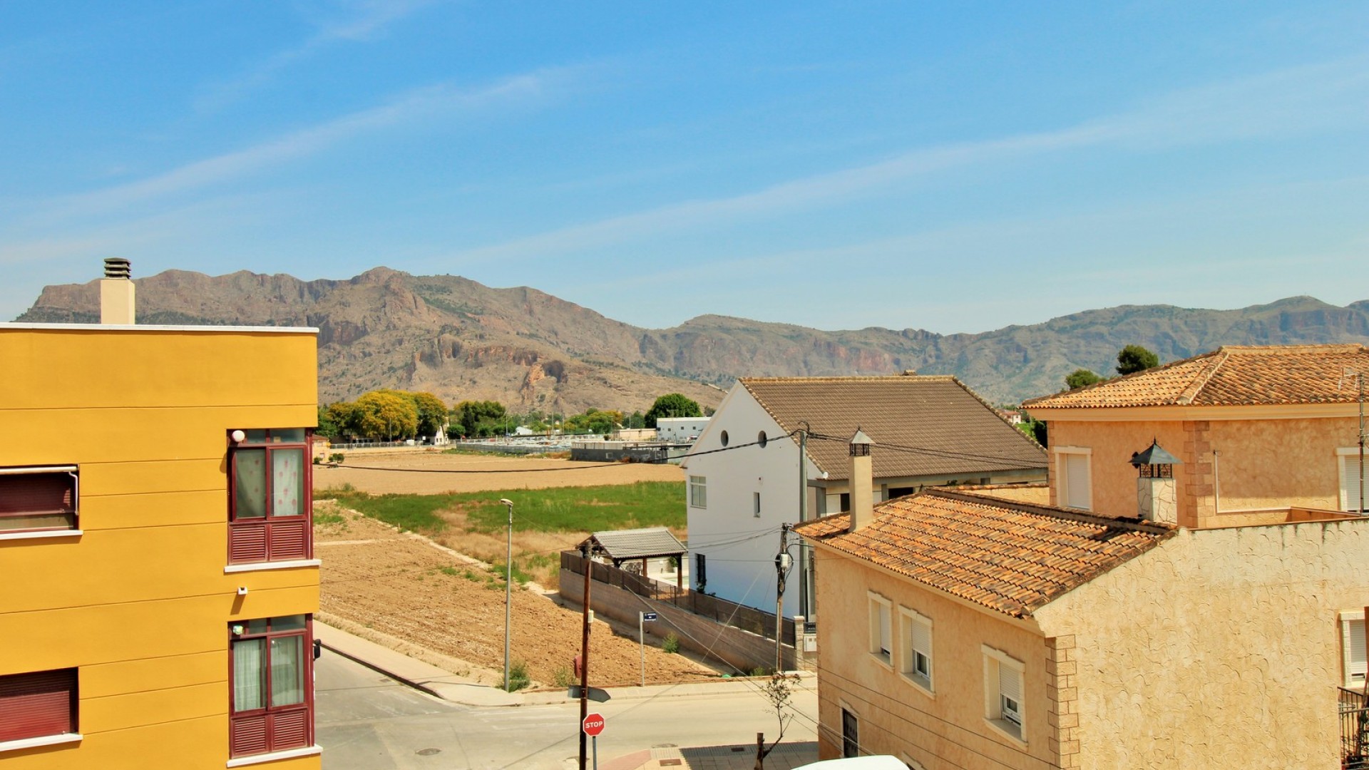 Sale - Town house -
Los Desamparados