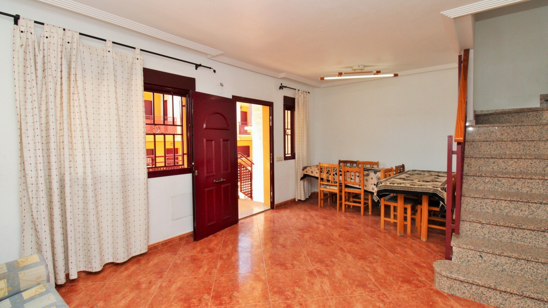 Sale - Town house -
Los Desamparados