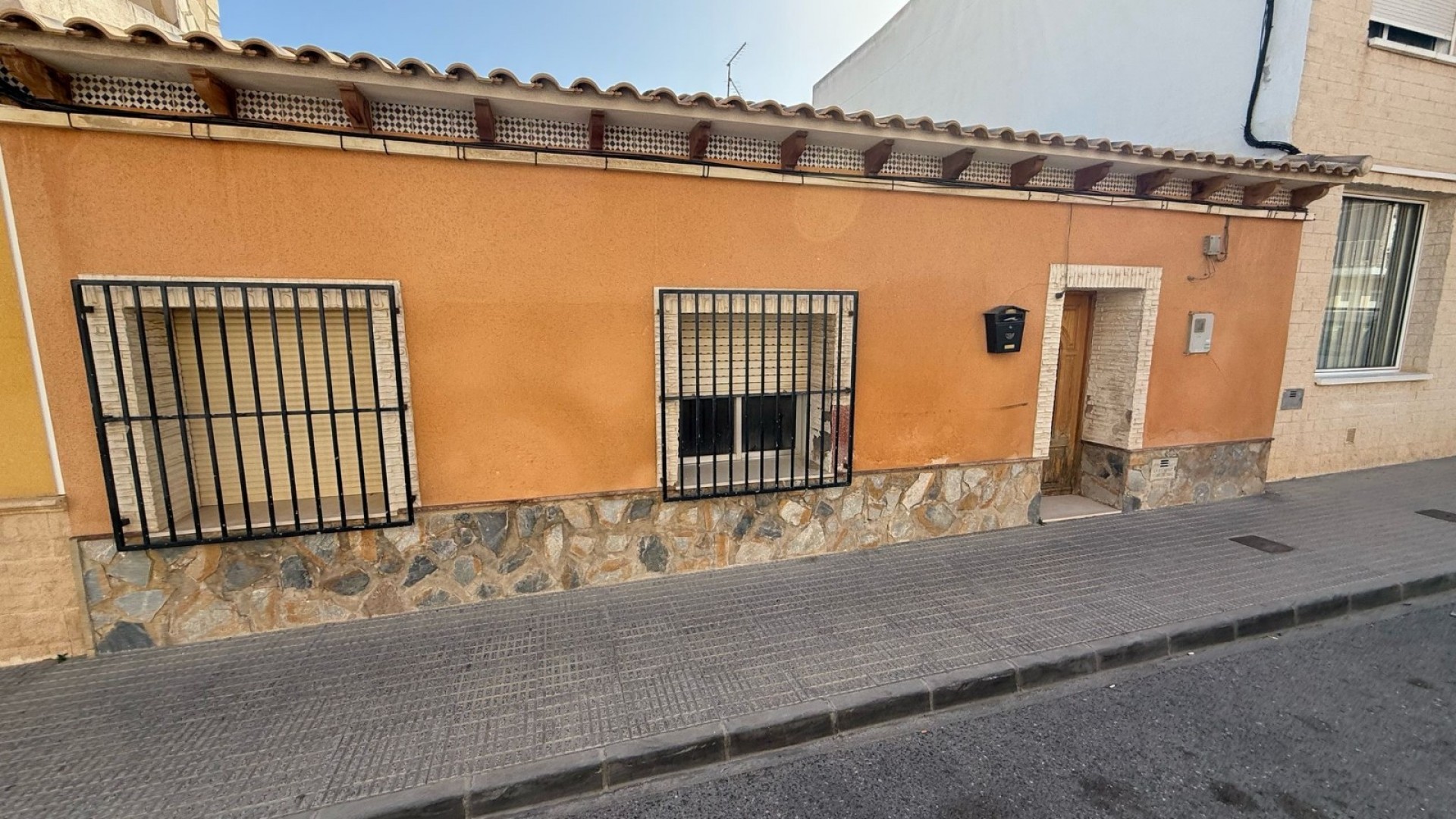 Sale - Town house -
Los Montesinos