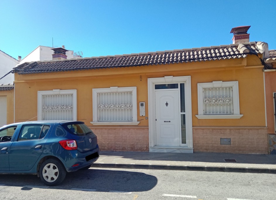 Sale - Town house -
Los Montesinos