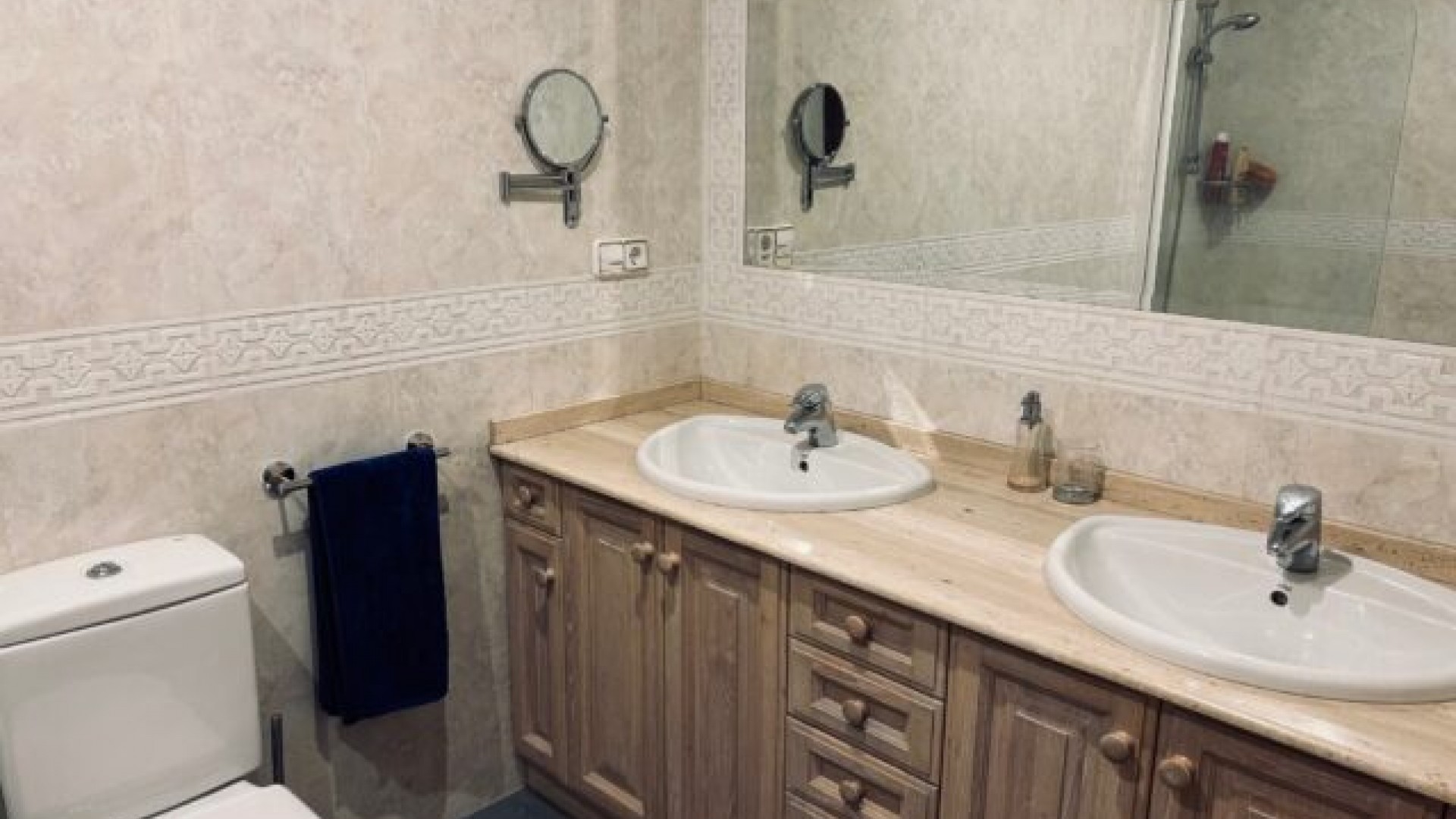 Sale - Town house -
Monóvar