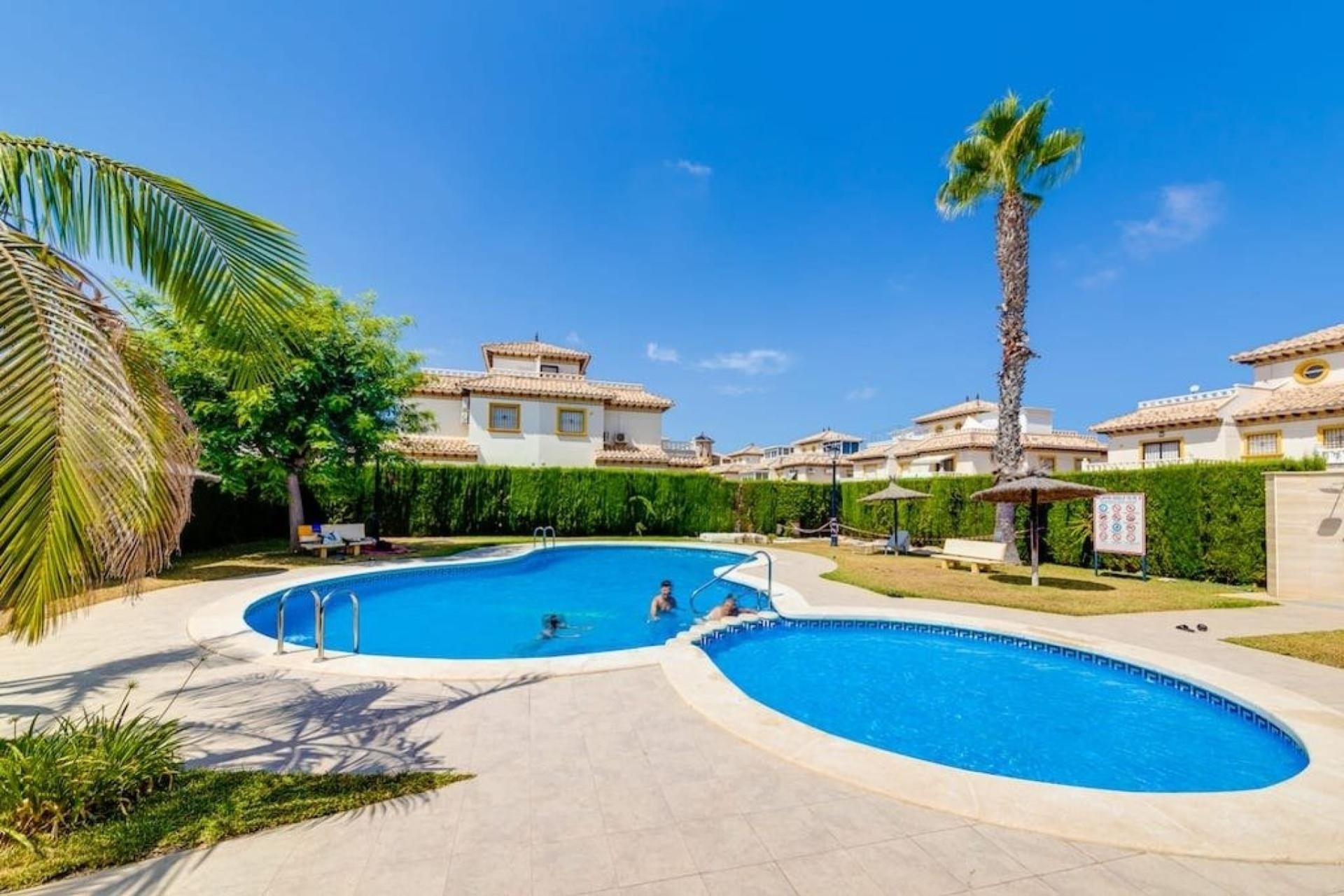 Sale - Town house -
Orihuela Costa - Costa Blanca
