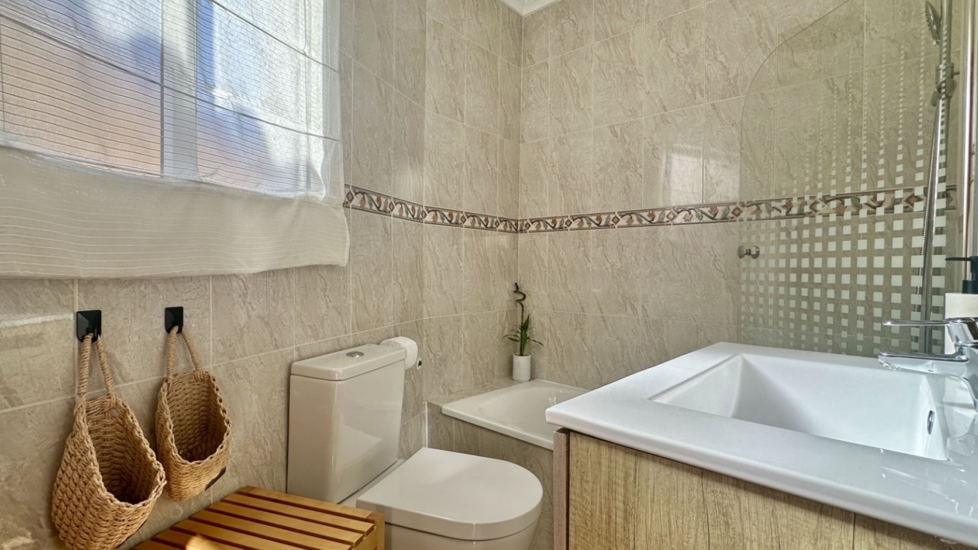 Sale - Town house -
Orihuela Costa - La Florida