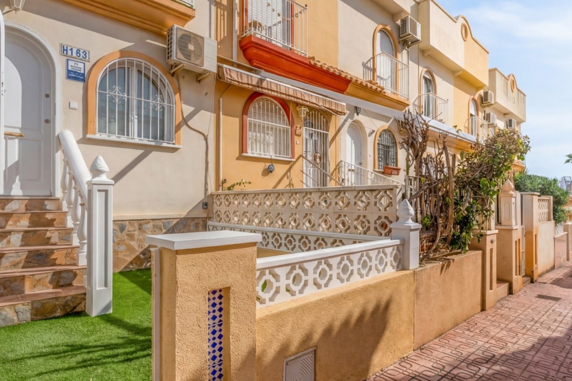 Sale - Town house -
Orihuela Costa - La Florida