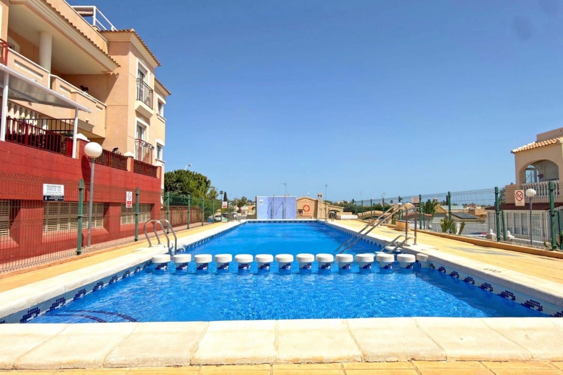 Sale - Town house -
Orihuela Costa - La Florida
