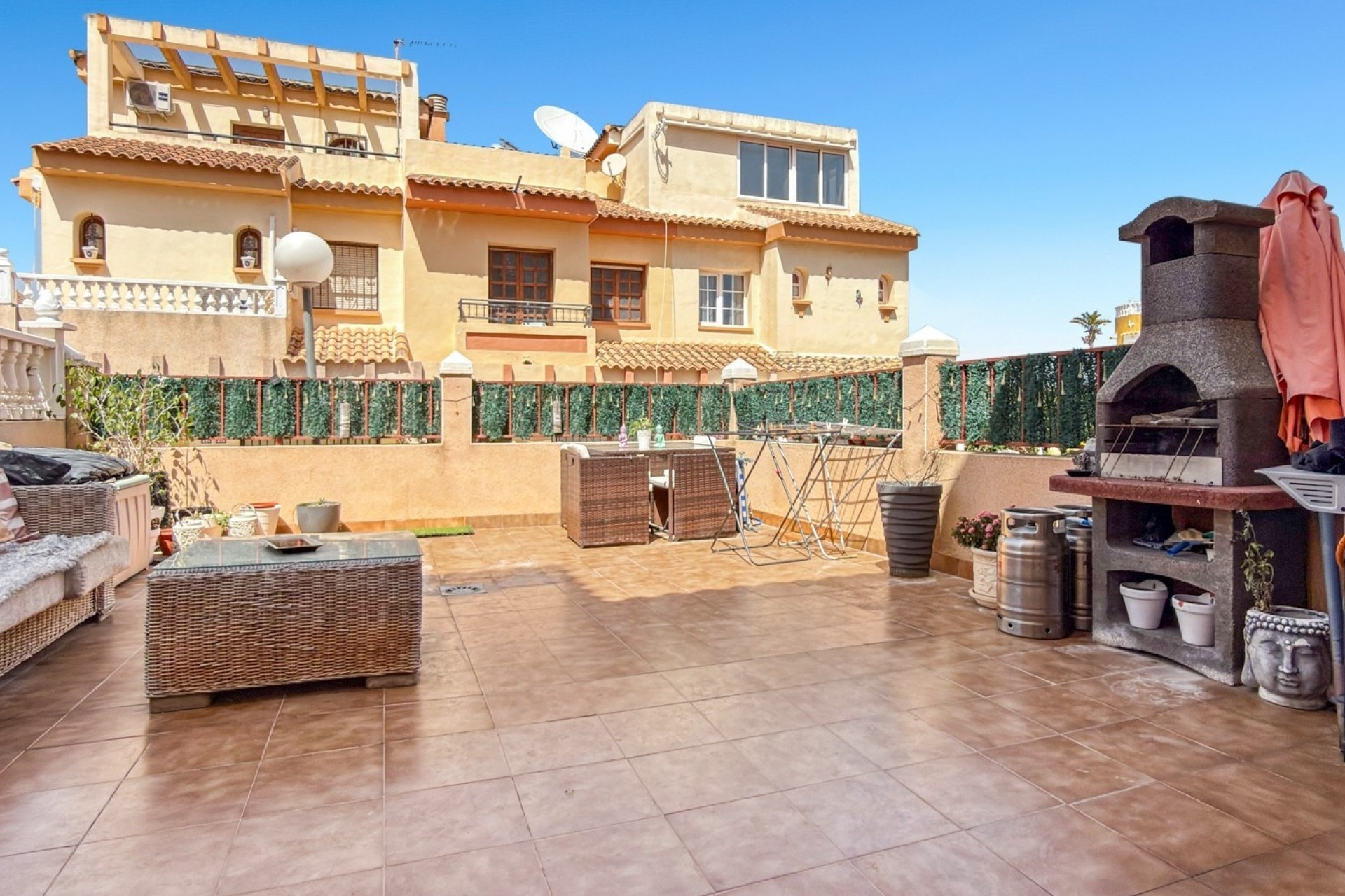 Sale - Town house -
Orihuela Costa - La Florida