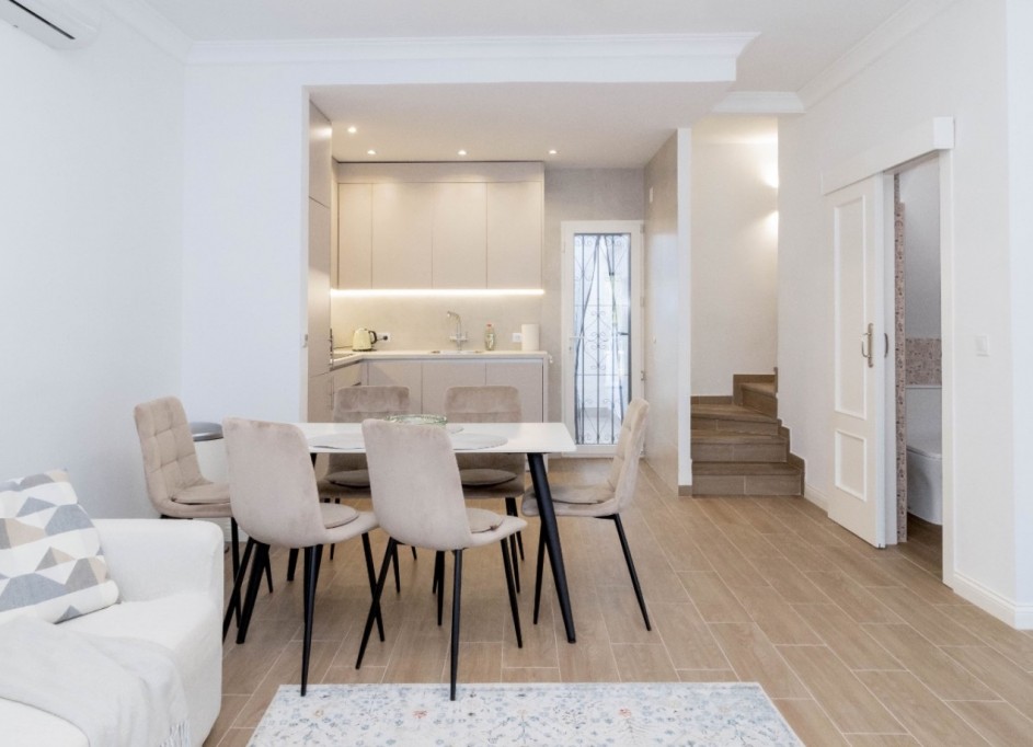 Sale - Town house -
Orihuela Costa - La Zenia- Orihuela costa