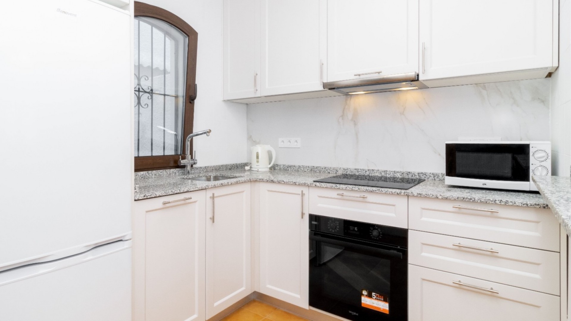 Sale - Town house -
Orihuela Costa - La Zenia