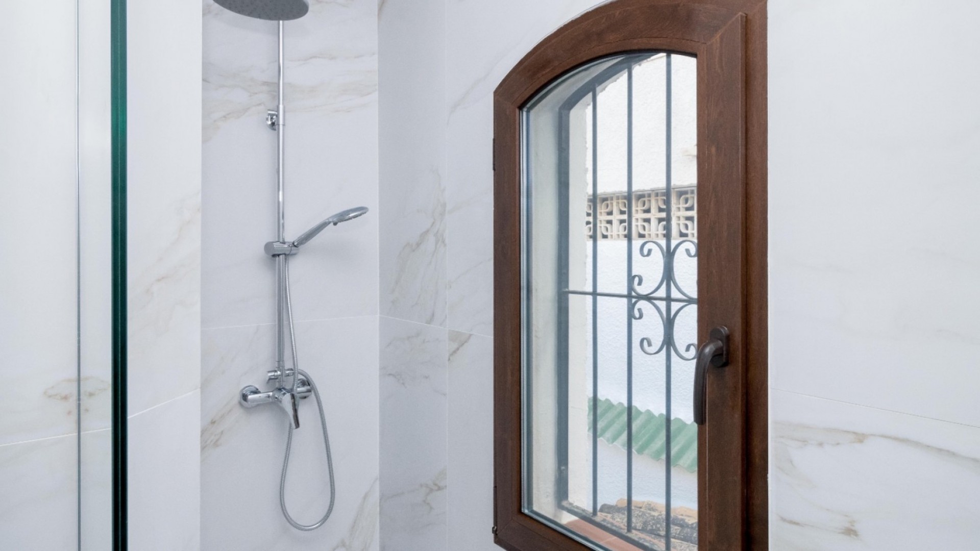 Sale - Town house -
Orihuela Costa - La Zenia