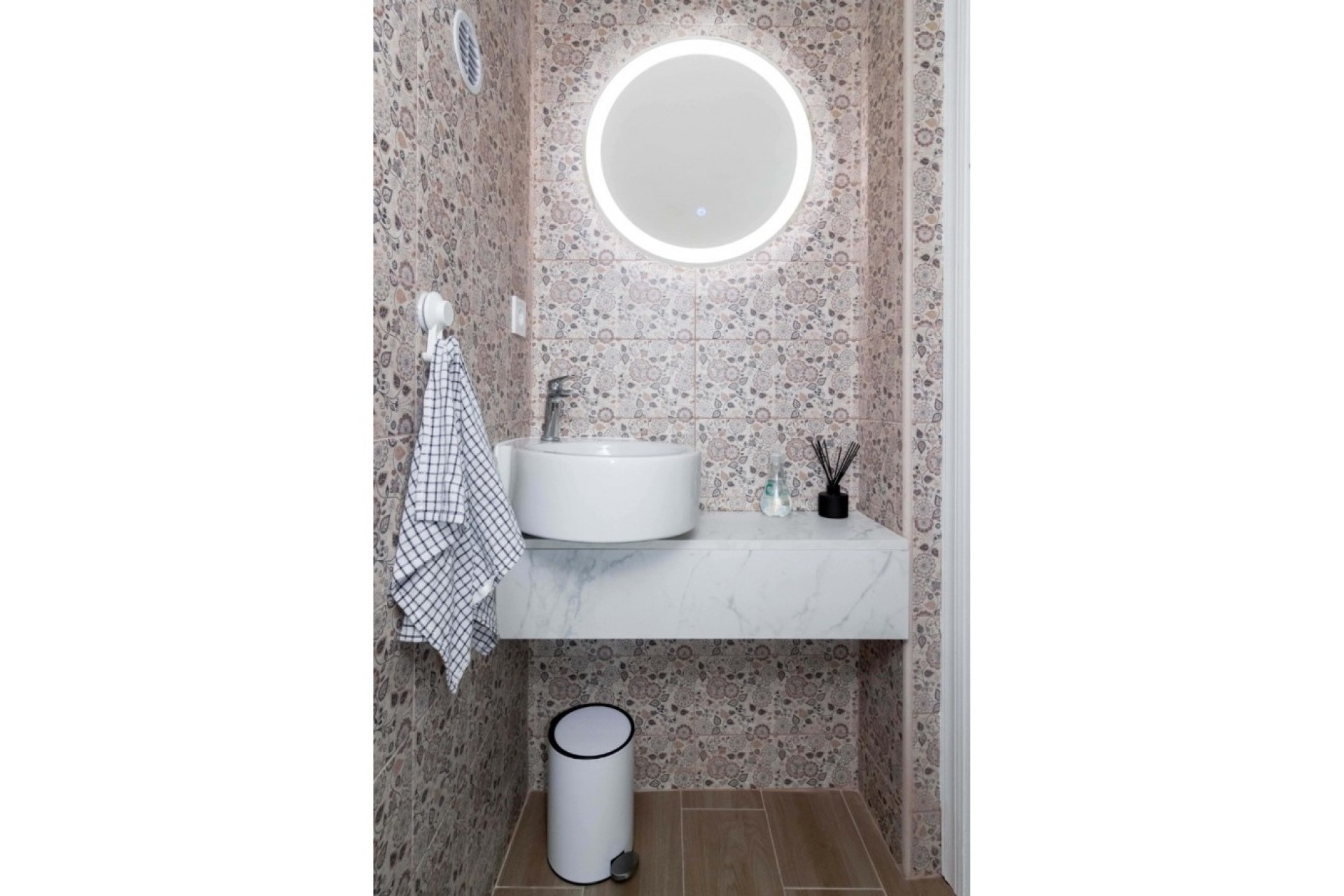 Sale - Town house -
Orihuela Costa - La Zenia