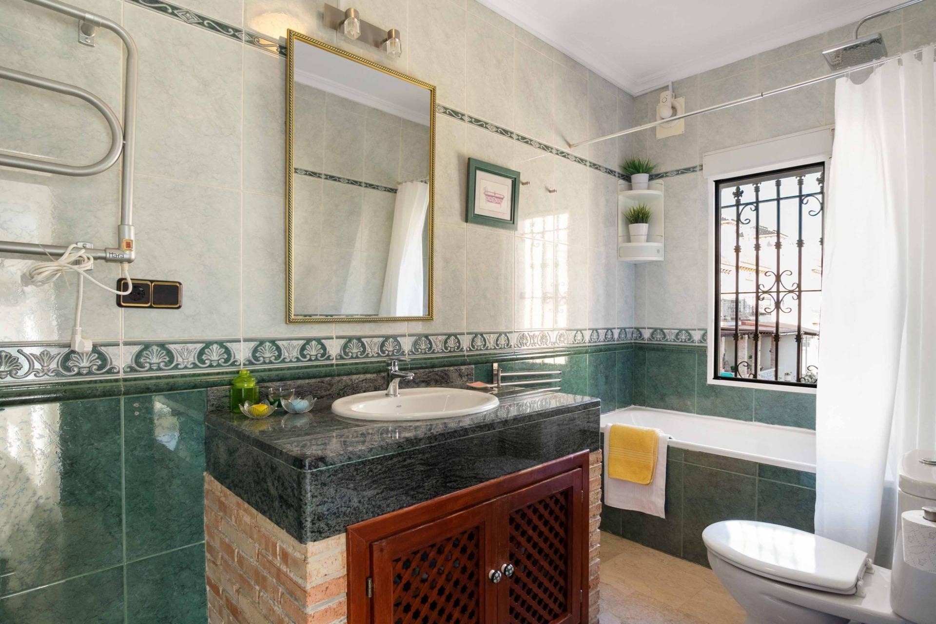 Sale - Town house -
Orihuela Costa - Los Almendros-La Florida