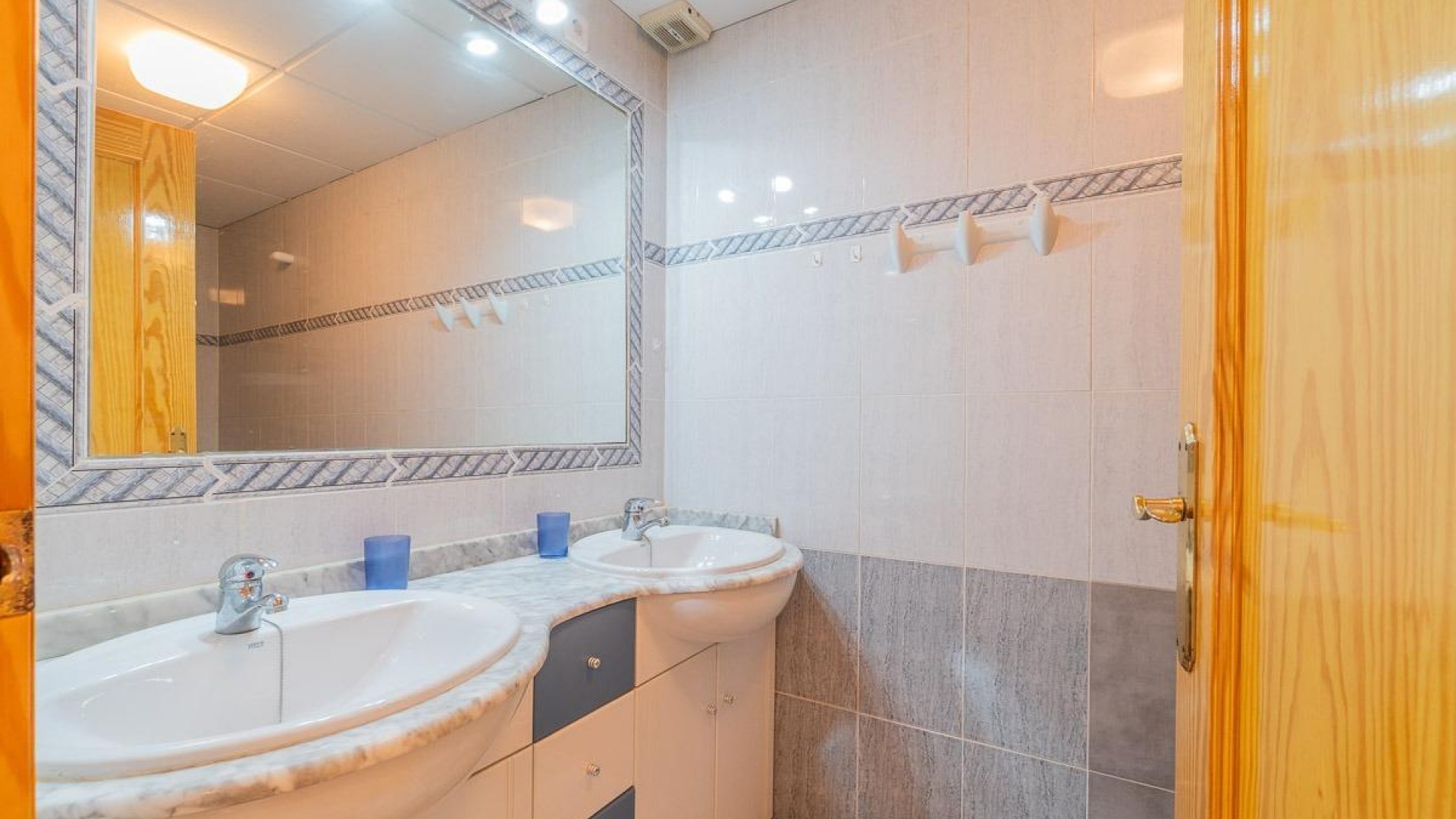 Sale - Town house -
Orihuela Costa - Playa Flamenca