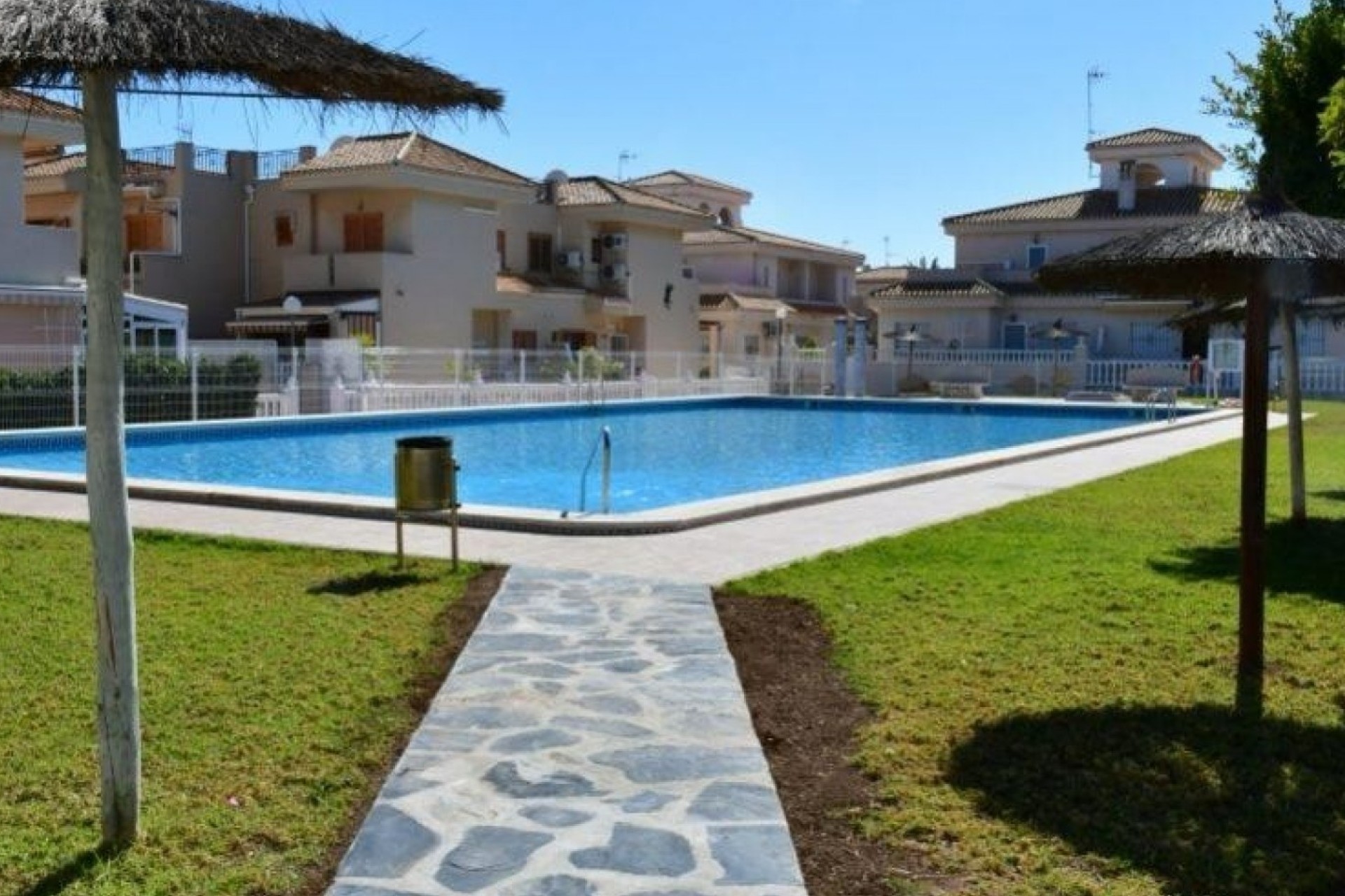 Sale - Town house -
Orihuela Costa - Playa Flamenca