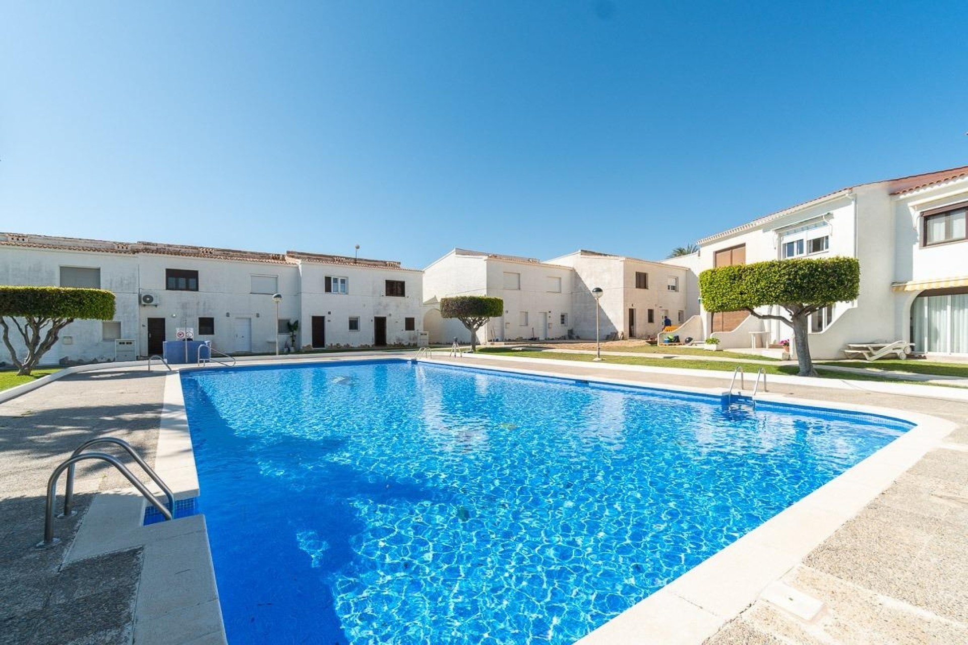 Sale - Town house -
Orihuela Costa - Playa Flamenca